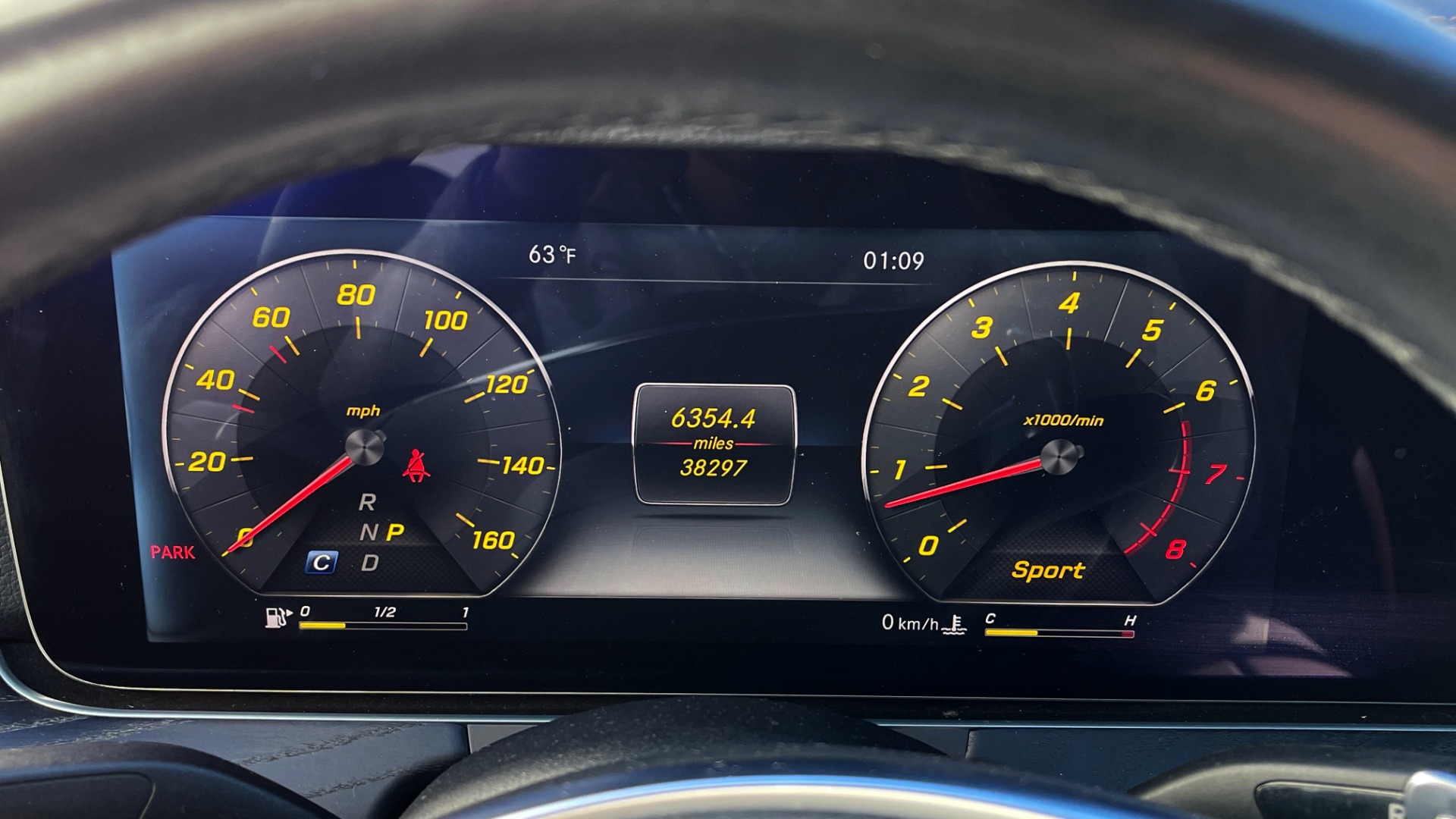Used 2018 Mercedes-Benz E-CLASS E 400 PREMIUM 2 PKG / AMG LINE / BURMESTER / PARK ASST / REARVIEW for sale $50,995 at Formula Imports in Charlotte NC 28227 36