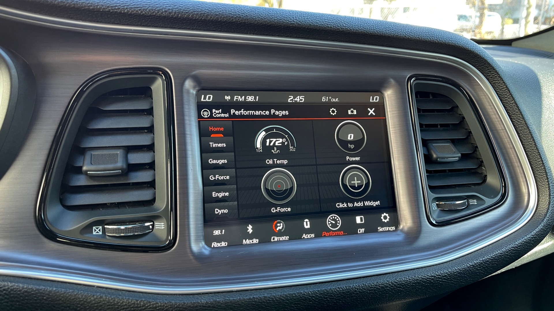 Used 2018 Dodge CHALLENGER R/T SCAT PACK 6.4L HEMI COUPE / 6-SPD MANUAL / BREMBO BRAKES for sale Sold at Formula Imports in Charlotte NC 28227 41