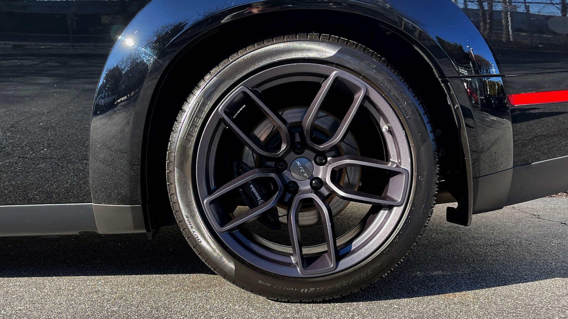 Used 2018 Dodge CHALLENGER R/T SCAT PACK 6.4L HEMI COUPE / 6-SPD MANUAL / BREMBO BRAKES for sale Sold at Formula Imports in Charlotte NC 28227 59
