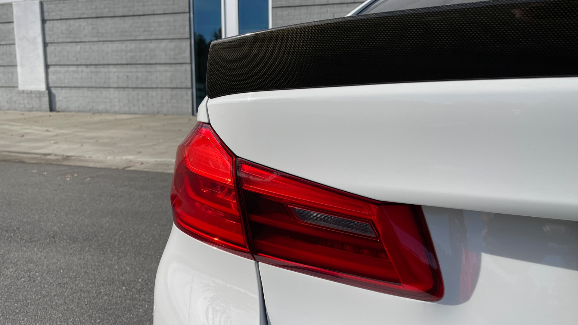 Used 2018 BMW M5 DRVR ASST PLUS / EXEC PKG / MCCB / B&W SND / ENTERTAINMENT for sale Sold at Formula Imports in Charlotte NC 28227 29