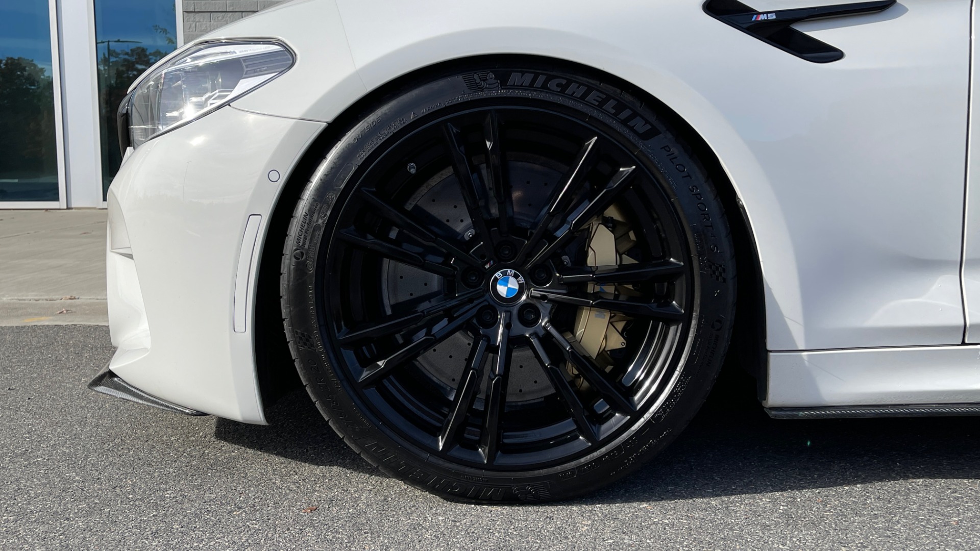 Used 2018 BMW M5 DRVR ASST PLUS / EXEC PKG / MCCB / B&W SND / ENTERTAINMENT for sale Sold at Formula Imports in Charlotte NC 28227 76
