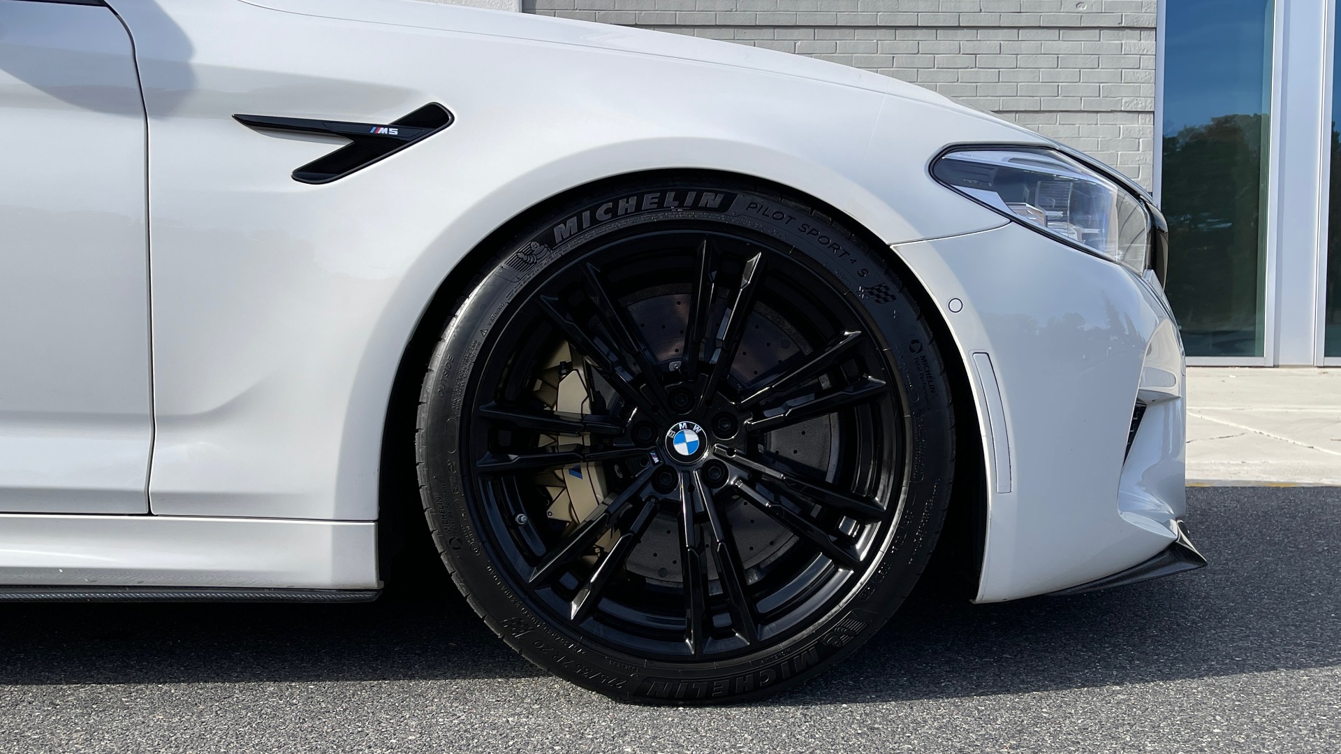 Used 2018 BMW M5 DRVR ASST PLUS / EXEC PKG / MCCB / B&W SND / ENTERTAINMENT for sale Sold at Formula Imports in Charlotte NC 28227 79
