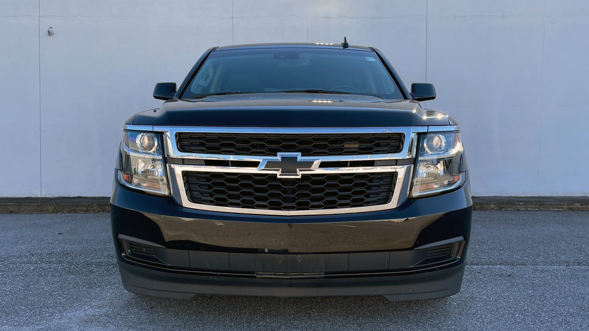 Used 2019 Chevrolet SUBURBAN LT 4X4 / 5.3L V8 / NAV / BOSE / HTD STS / 3-ROW / TOW / REARVIEW for sale Sold at Formula Imports in Charlotte NC 28227 11