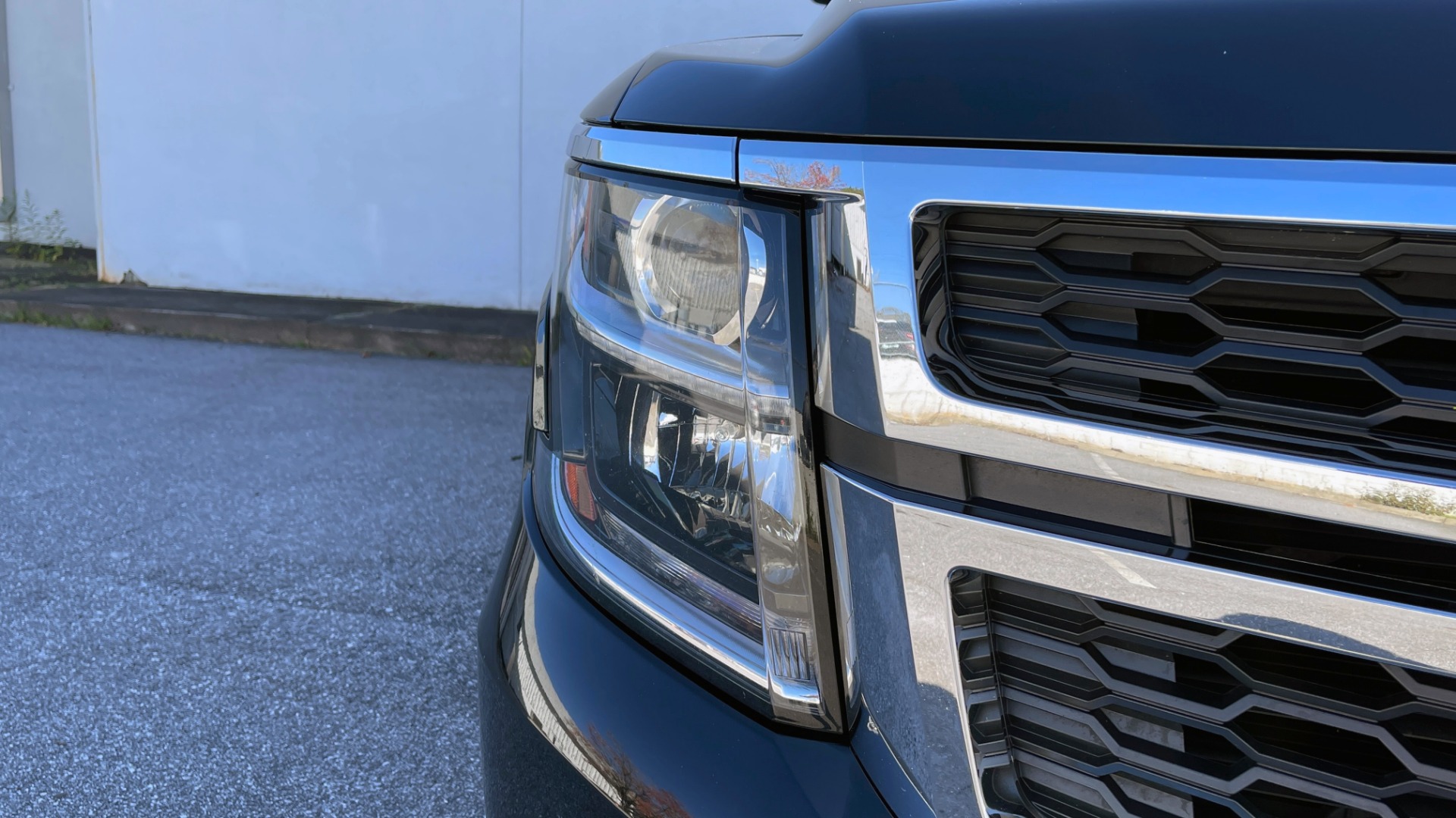 Used 2019 Chevrolet SUBURBAN LT 4X4 / 5.3L V8 / NAV / BOSE / HTD STS / 3-ROW / TOW / REARVIEW for sale Sold at Formula Imports in Charlotte NC 28227 12