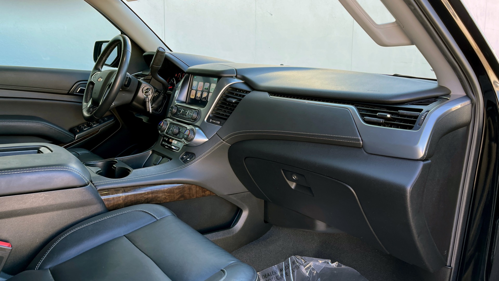Used 2019 Chevrolet SUBURBAN LT 4X4 / 5.3L V8 / NAV / BOSE / HTD STS / 3-ROW / TOW / REARVIEW for sale Sold at Formula Imports in Charlotte NC 28227 62