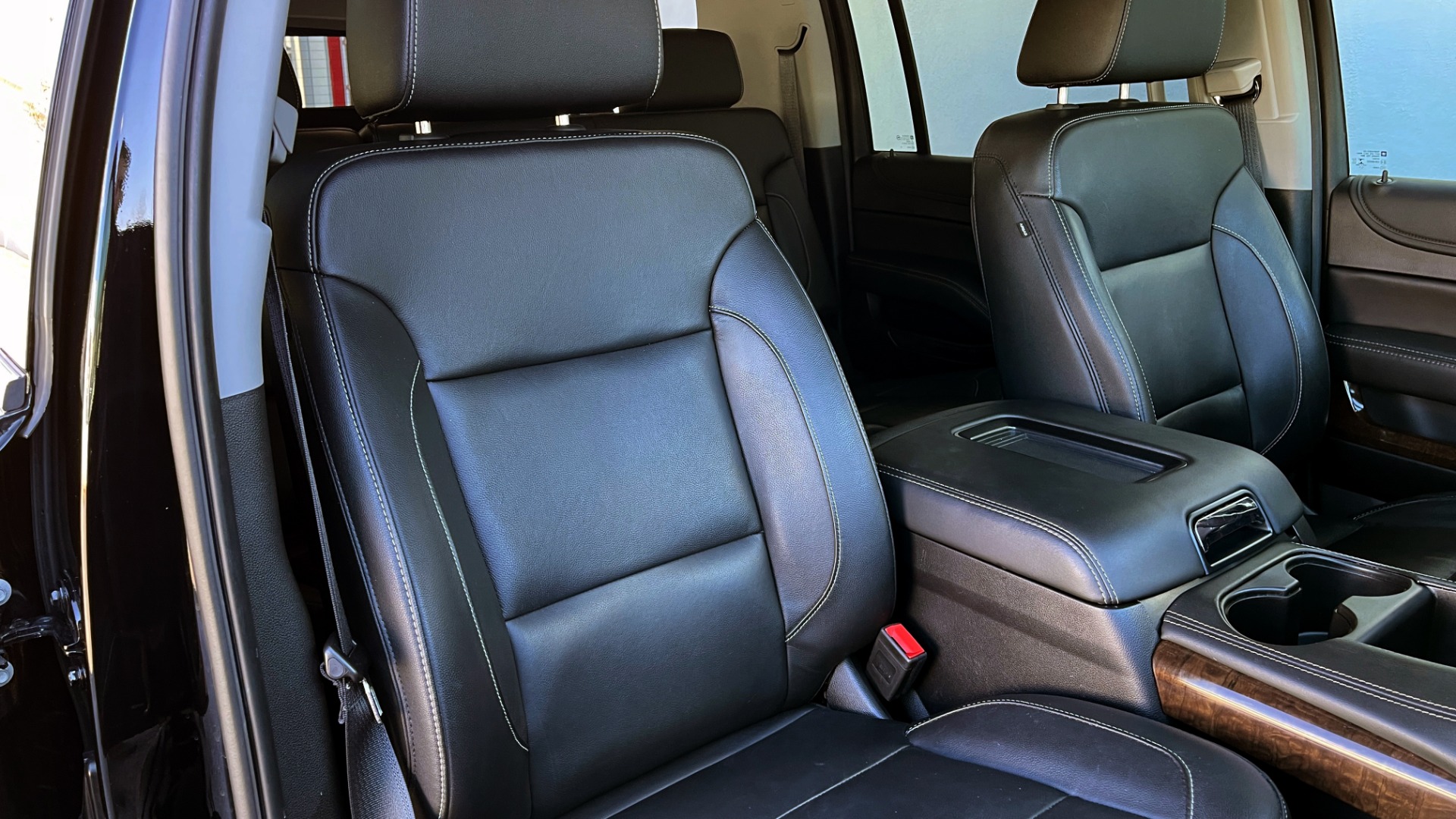 Used 2019 Chevrolet SUBURBAN LT 4X4 / 5.3L V8 / NAV / BOSE / HTD STS / 3-ROW / TOW / REARVIEW for sale Sold at Formula Imports in Charlotte NC 28227 64