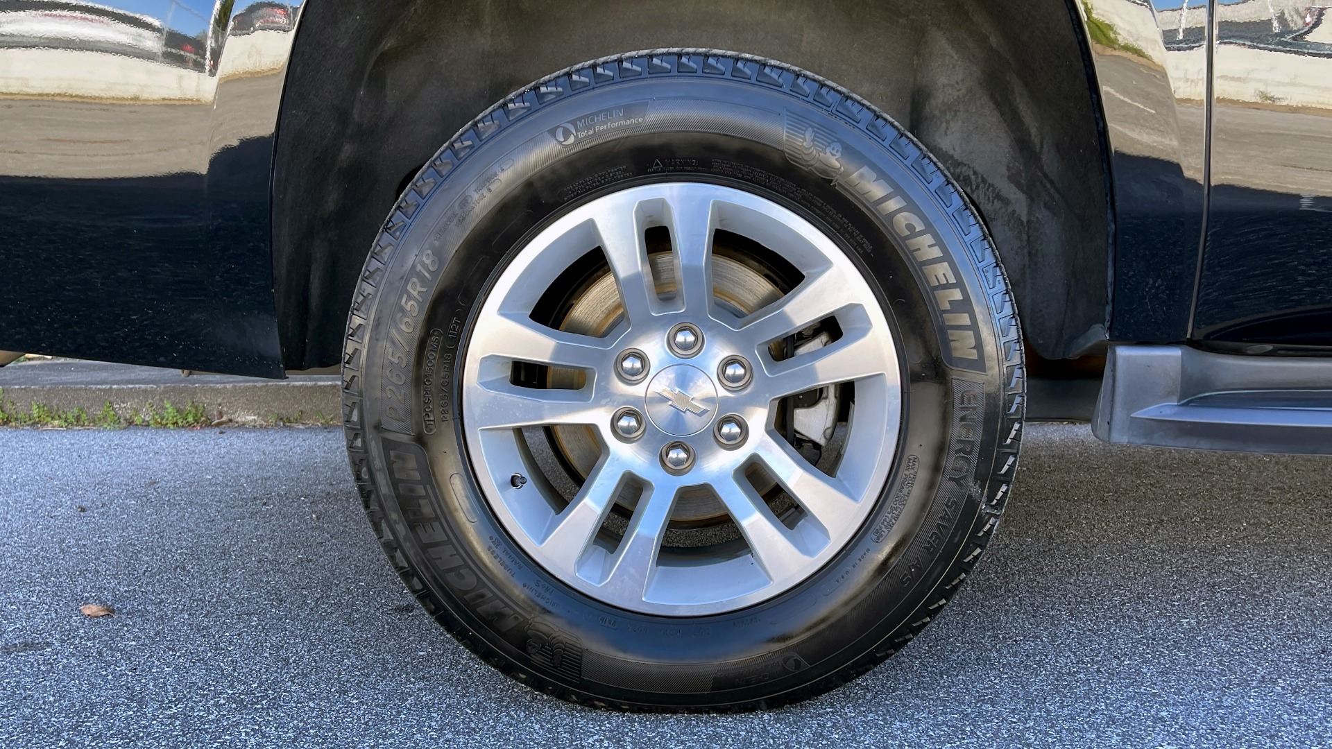 Used 2019 Chevrolet SUBURBAN LT 4X4 / 5.3L V8 / NAV / BOSE / HTD STS / 3-ROW / TOW / REARVIEW for sale Sold at Formula Imports in Charlotte NC 28227 67