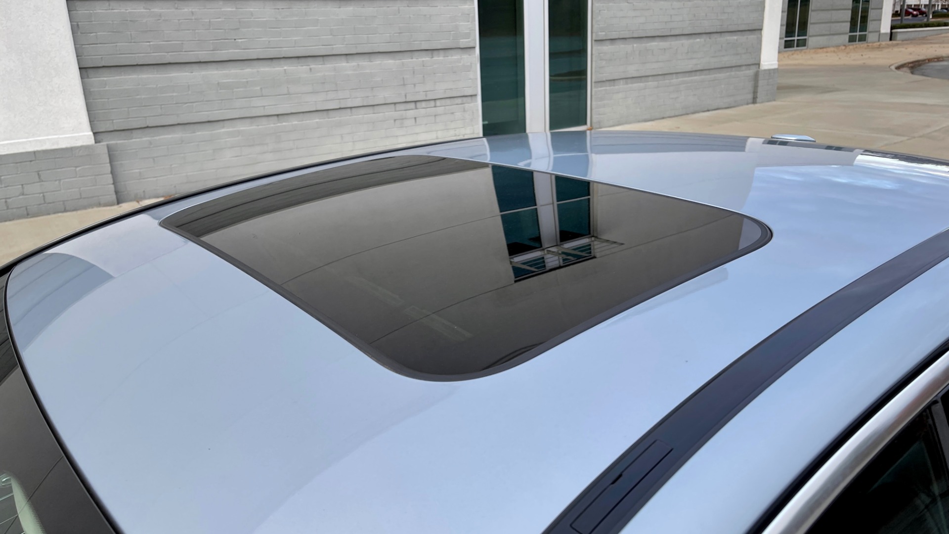 Used 2018 Mercedes-Benz E-CLASS E 300 PREMIUM / NAV / SUNROOF / BURMESTER / PARK ASST / REARVIEW for sale $36,999 at Formula Imports in Charlotte NC 28227 10