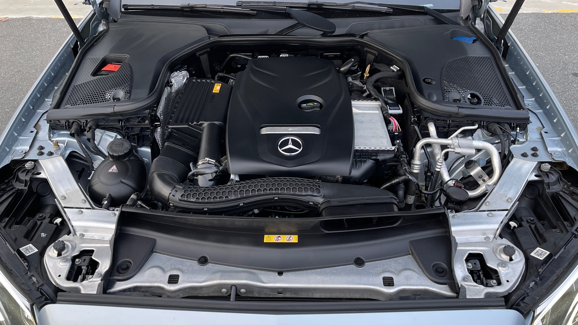 Used 2018 Mercedes-Benz E-CLASS E 300 PREMIUM / NAV / SUNROOF / BURMESTER / PARK ASST / REARVIEW for sale $36,999 at Formula Imports in Charlotte NC 28227 11