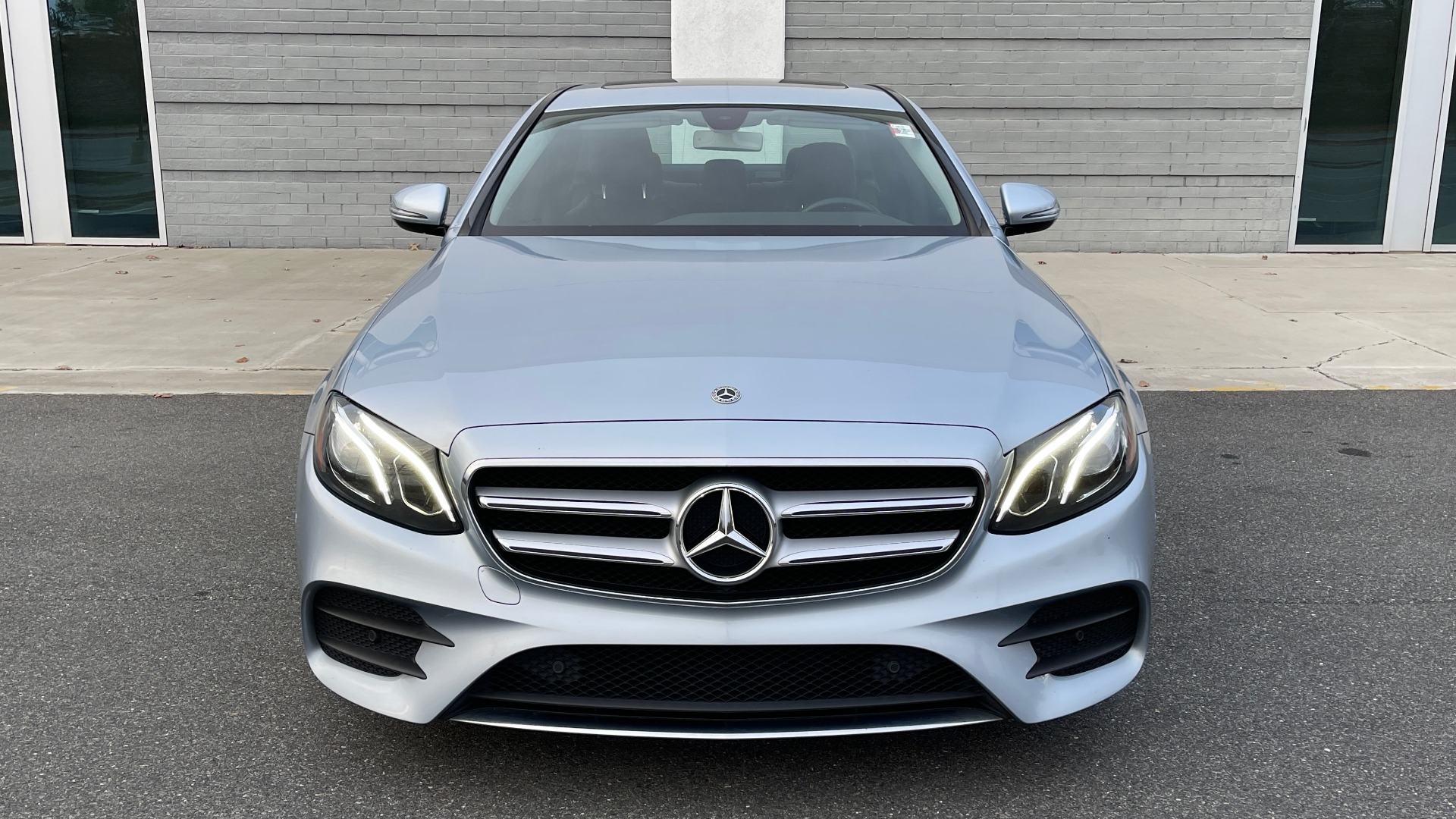 Used 2018 Mercedes-Benz E-CLASS E 300 PREMIUM / NAV / SUNROOF / BURMESTER / PARK ASST / REARVIEW for sale $36,999 at Formula Imports in Charlotte NC 28227 14