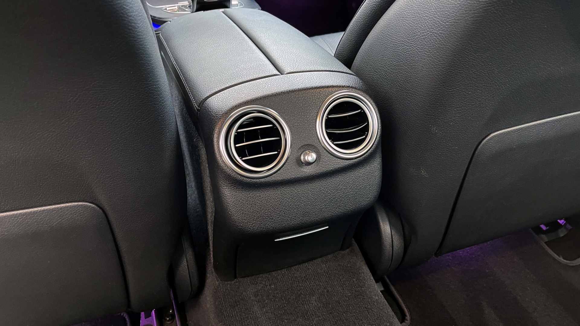 Used 2018 Mercedes-Benz E-CLASS E 300 PREMIUM / NAV / SUNROOF / BURMESTER / PARK ASST / REARVIEW for sale Sold at Formula Imports in Charlotte NC 28227 42