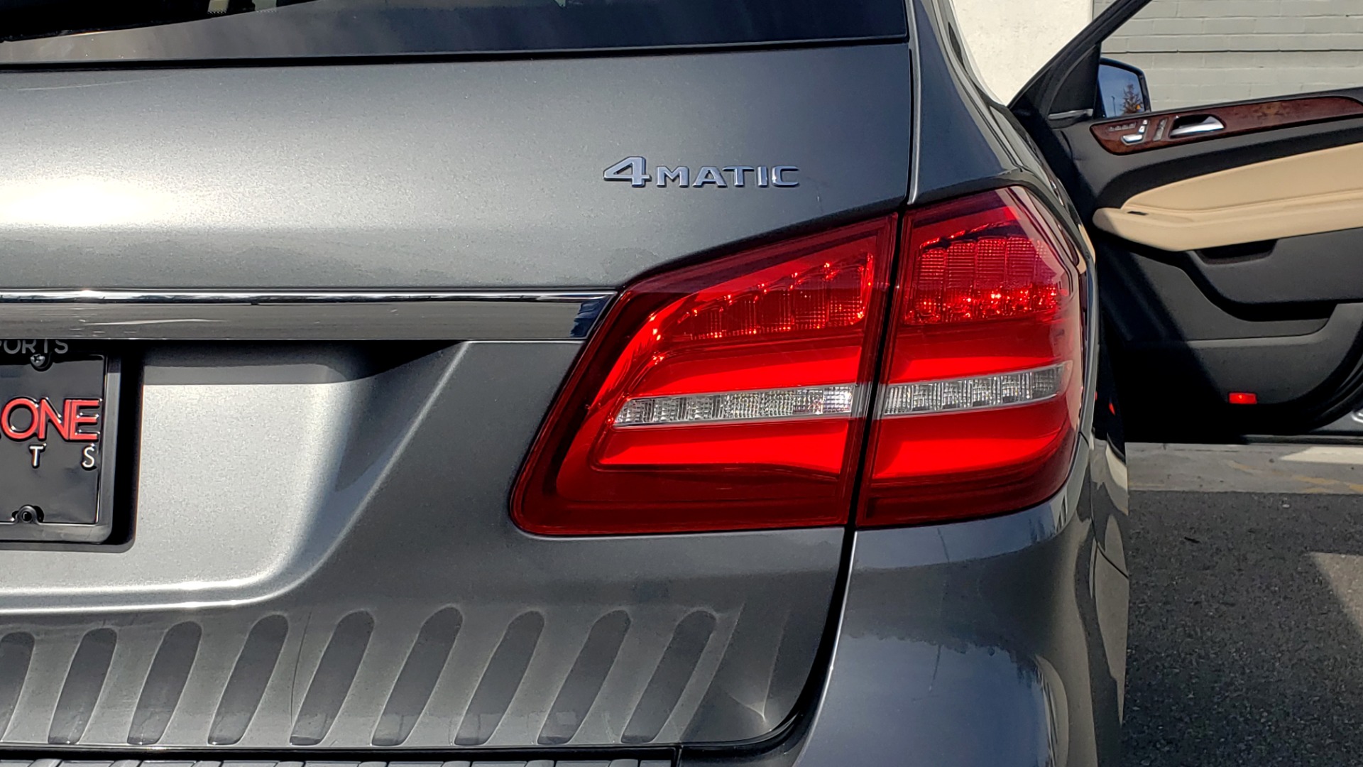 Used 2018 Mercedes-Benz GLS 450 4MATIC PREMIUM / PARK ASST / NAV / PANO-ROOF / 3-ROW / REARVIEW for sale Sold at Formula Imports in Charlotte NC 28227 35