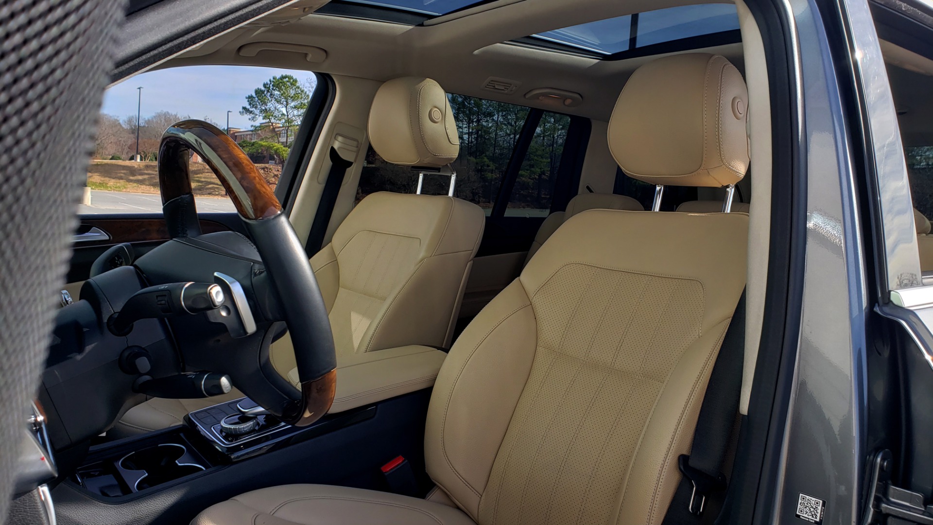 Used 2018 Mercedes-Benz GLS 450 4MATIC PREMIUM / PARK ASST / NAV / PANO-ROOF / 3-ROW / REARVIEW for sale Sold at Formula Imports in Charlotte NC 28227 41