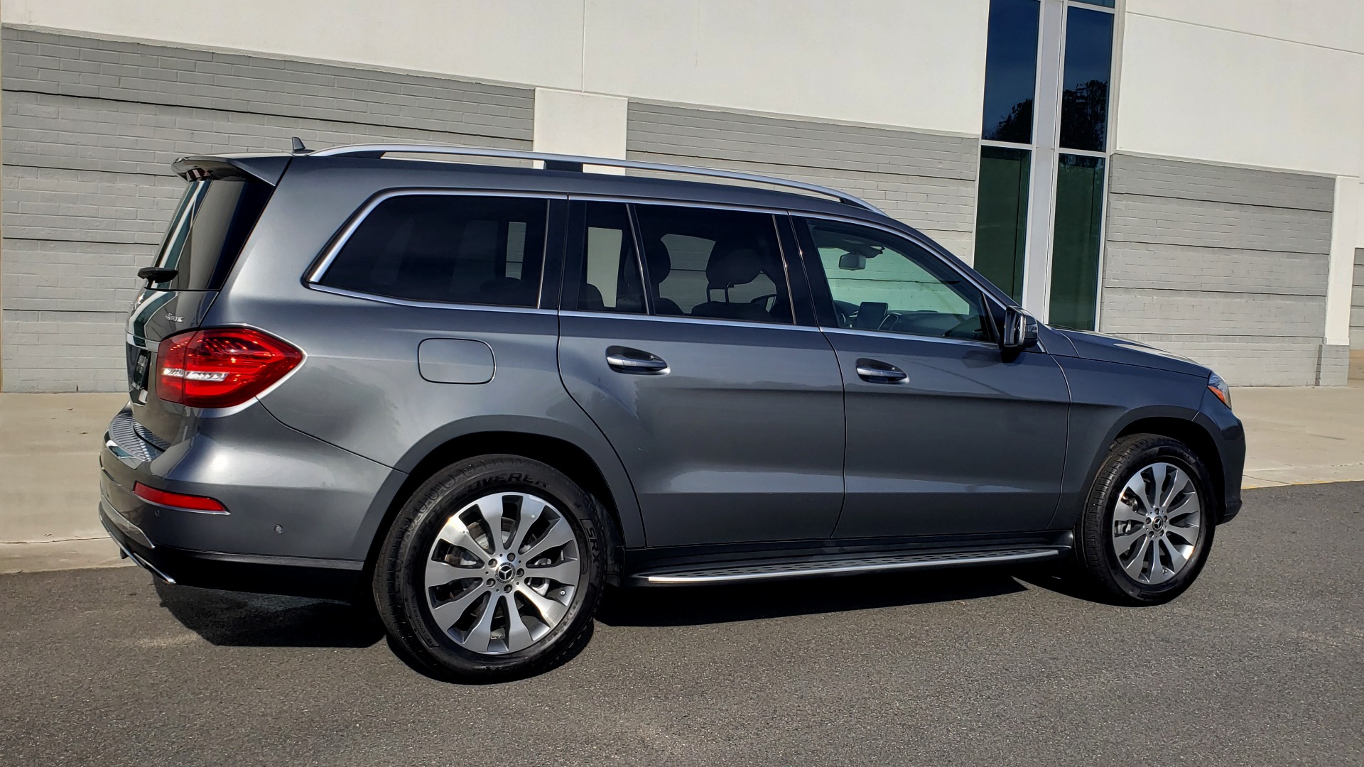 Used 2018 Mercedes-Benz GLS 450 4MATIC PREMIUM / PARK ASST / NAV / PANO-ROOF / 3-ROW / REARVIEW for sale $54,395 at Formula Imports in Charlotte NC 28227 8