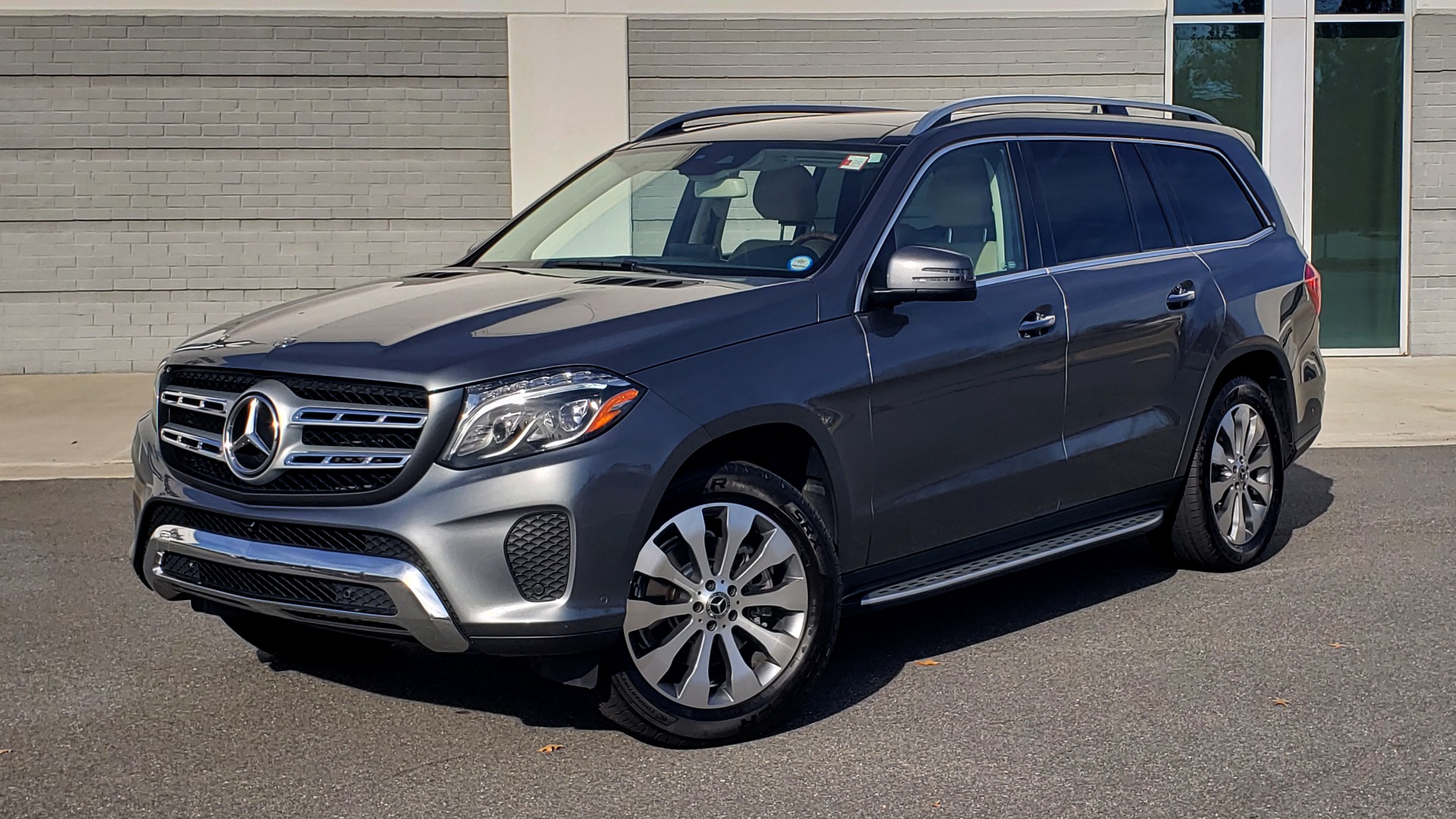 Used 2018 Mercedes-Benz GLS 450 4MATIC PREMIUM / PARK ASST / NAV / PANO-ROOF / 3-ROW / REARVIEW for sale $54,395 at Formula Imports in Charlotte NC 28227 1