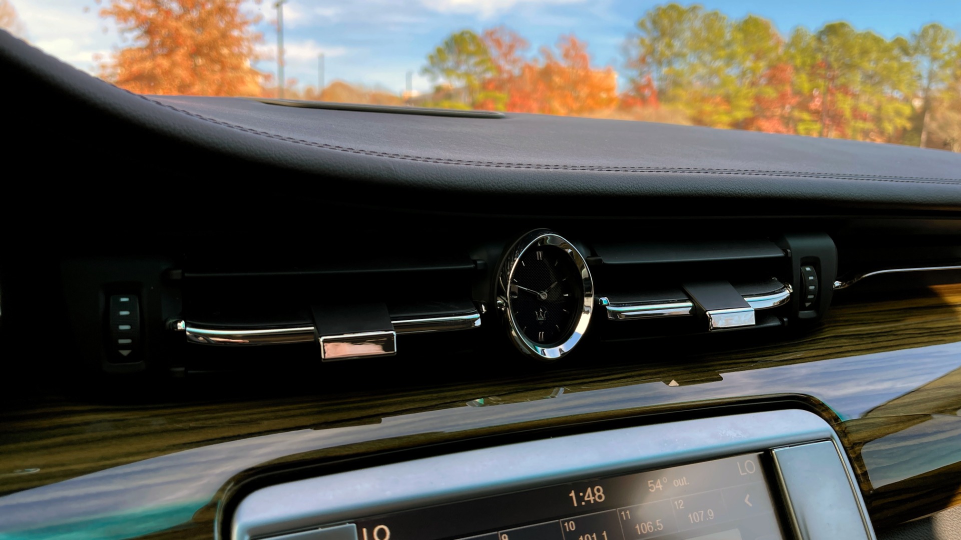 Used 2014 Maserati QUATTROPORTE S Q4 3.0L TT V6 / 8-SPD AUTO / AWD / NAV / SUNROOF / REARVIEW for sale $29,995 at Formula Imports in Charlotte NC 28227 38