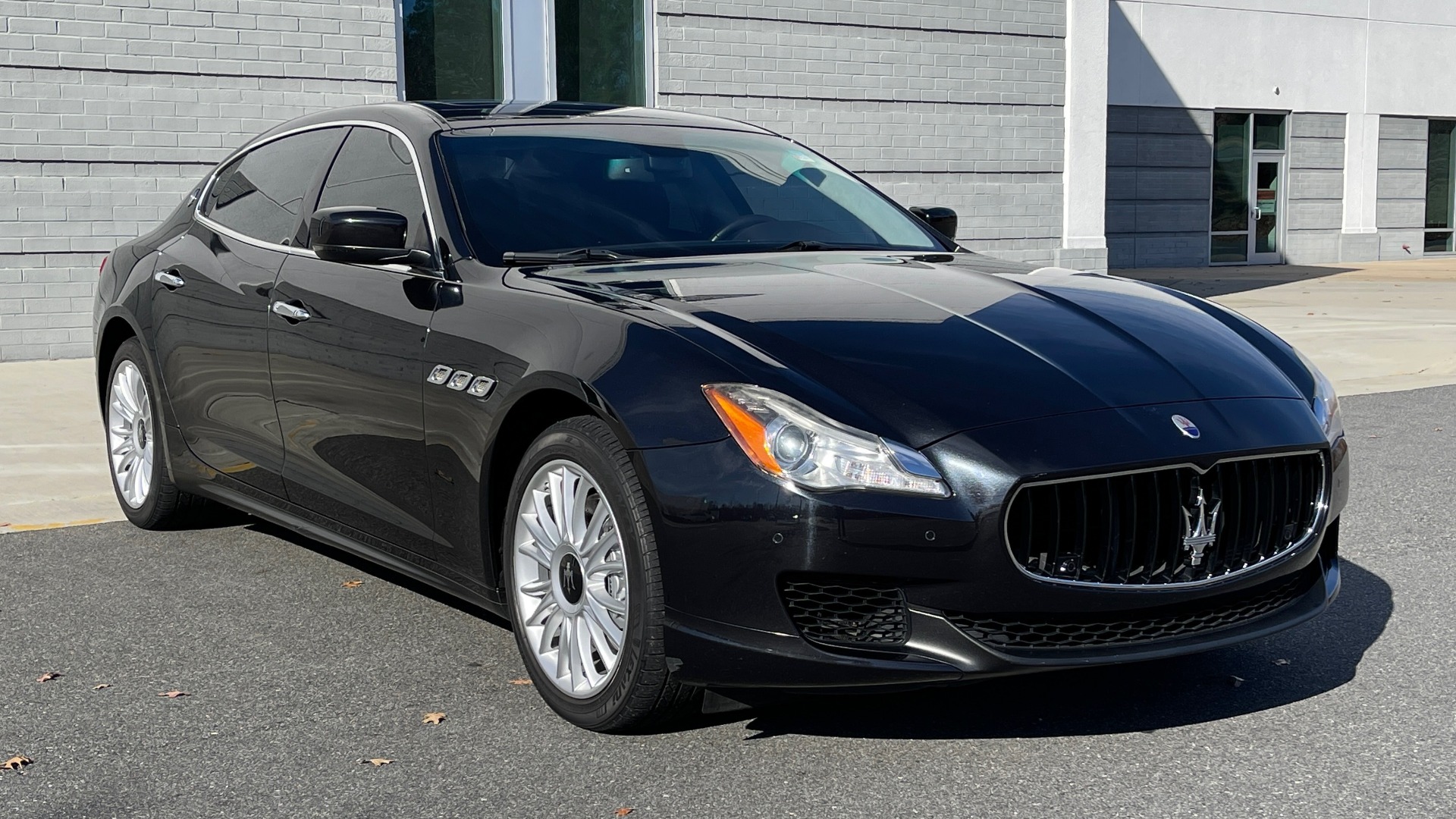 Used 2014 Maserati QUATTROPORTE S Q4 3.0L TT V6 / 8-SPD AUTO / AWD / NAV / SUNROOF / REARVIEW for sale Sold at Formula Imports in Charlotte NC 28227 7