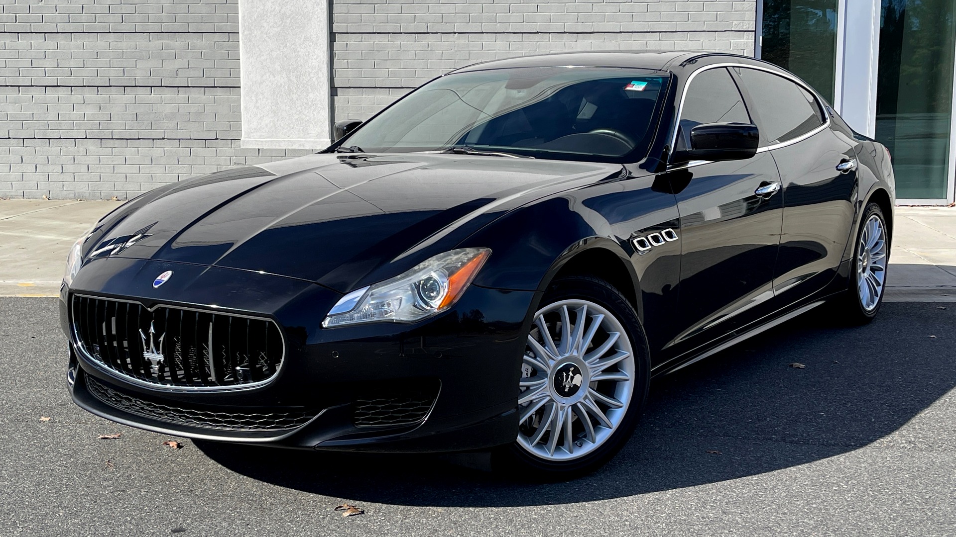 Used 2014 Maserati QUATTROPORTE S Q4 3.0L TT V6 / 8-SPD AUTO / AWD / NAV / SUNROOF / REARVIEW for sale Sold at Formula Imports in Charlotte NC 28227 1
