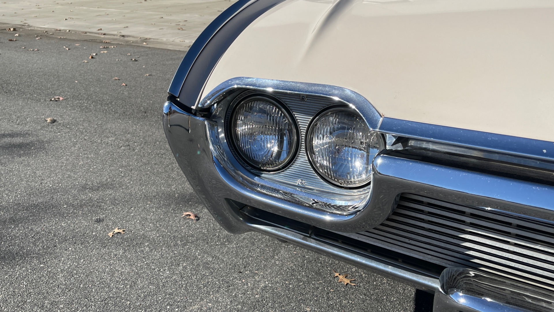 Used 1961 Ford THUNDERBIRD HARDTOP / 390CI V8 / AUTO TRANS / LOW MILEAGE SURVIVOR for sale Sold at Formula Imports in Charlotte NC 28227 14