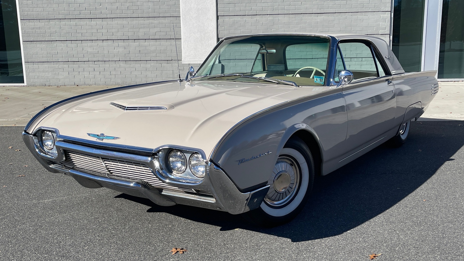 Used 1961 Ford THUNDERBIRD HARDTOP / 390CI V8 / AUTO TRANS / LOW MILEAGE SURVIVOR for sale $19,995 at Formula Imports in Charlotte NC 28227 3
