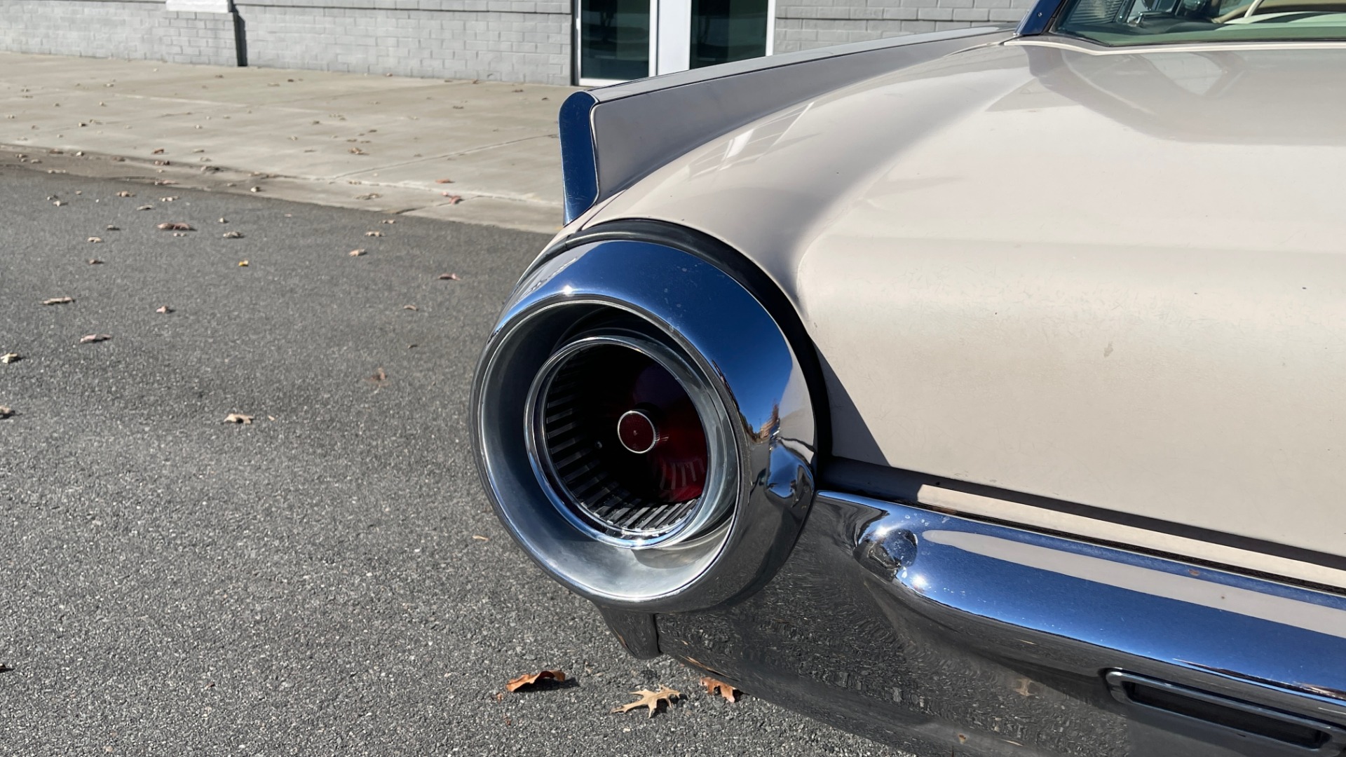 Used 1961 Ford THUNDERBIRD HARDTOP / 390CI V8 / AUTO TRANS / LOW MILEAGE SURVIVOR for sale Sold at Formula Imports in Charlotte NC 28227 37