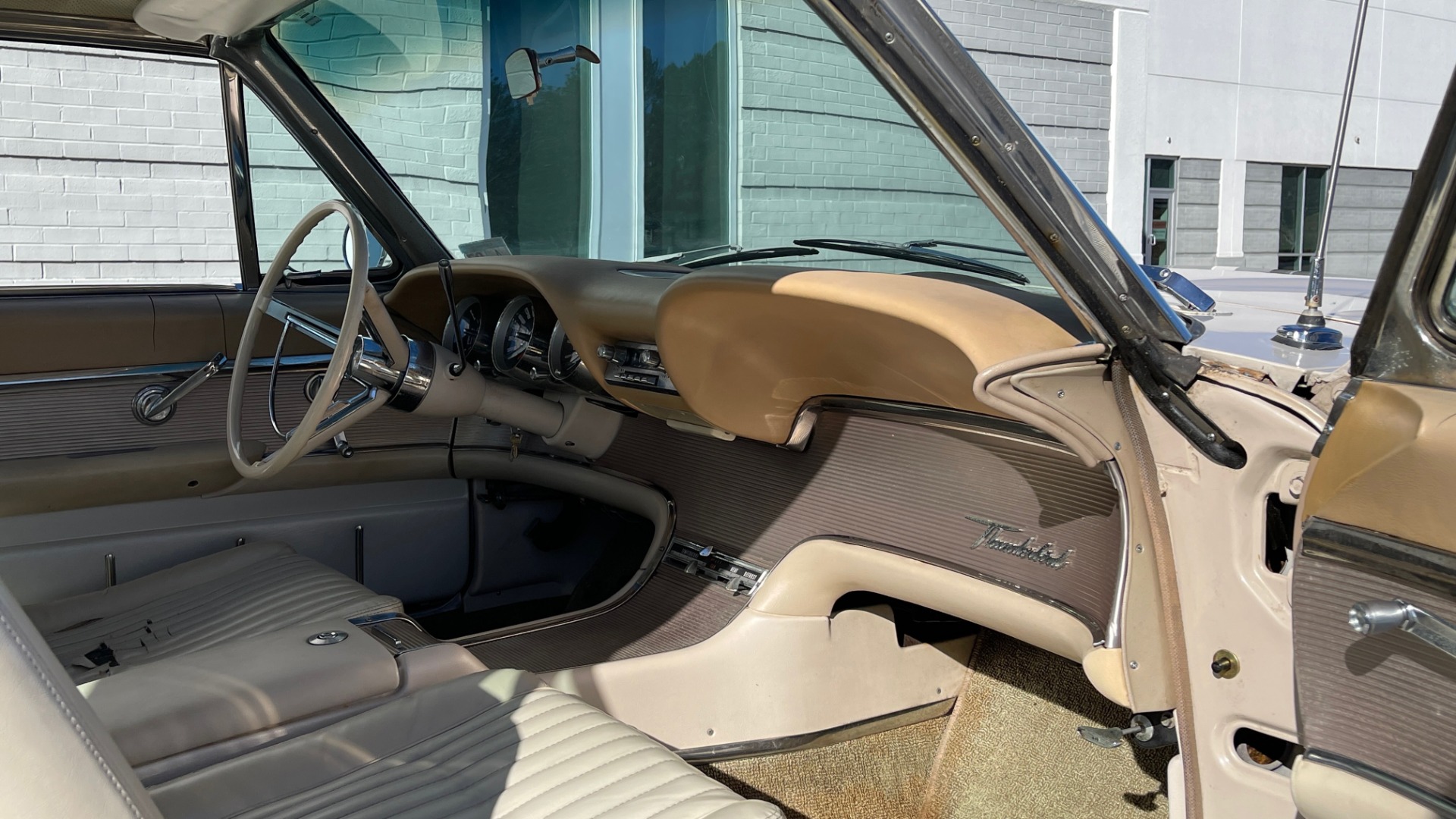 Used 1961 Ford THUNDERBIRD HARDTOP / 390CI V8 / AUTO TRANS / LOW MILEAGE SURVIVOR for sale $19,995 at Formula Imports in Charlotte NC 28227 74