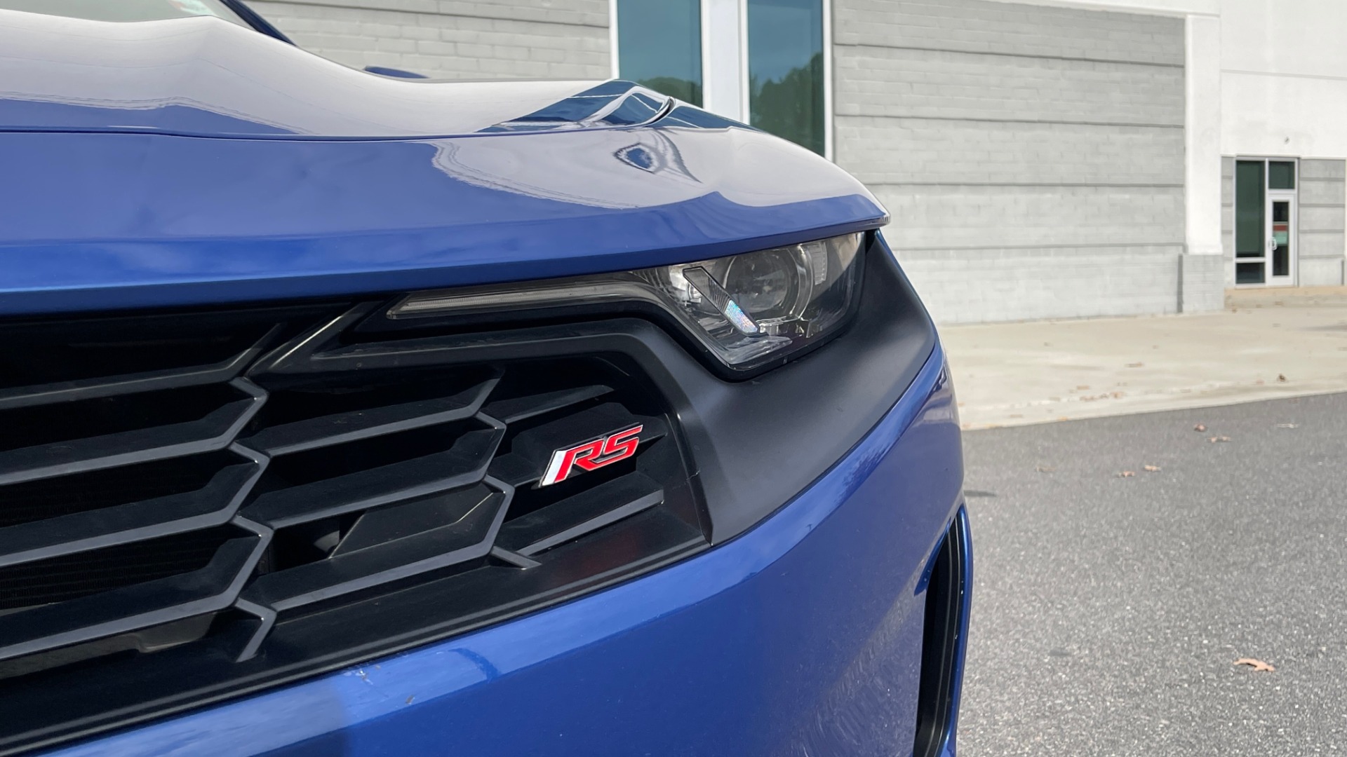 Used 2019 Chevrolet CAMARO 3LT / 3.6L V6 / 6-SPD MAN / HUD / NAV / BOSE / HTD STS / REARVIEW for sale $31,595 at Formula Imports in Charlotte NC 28227 11