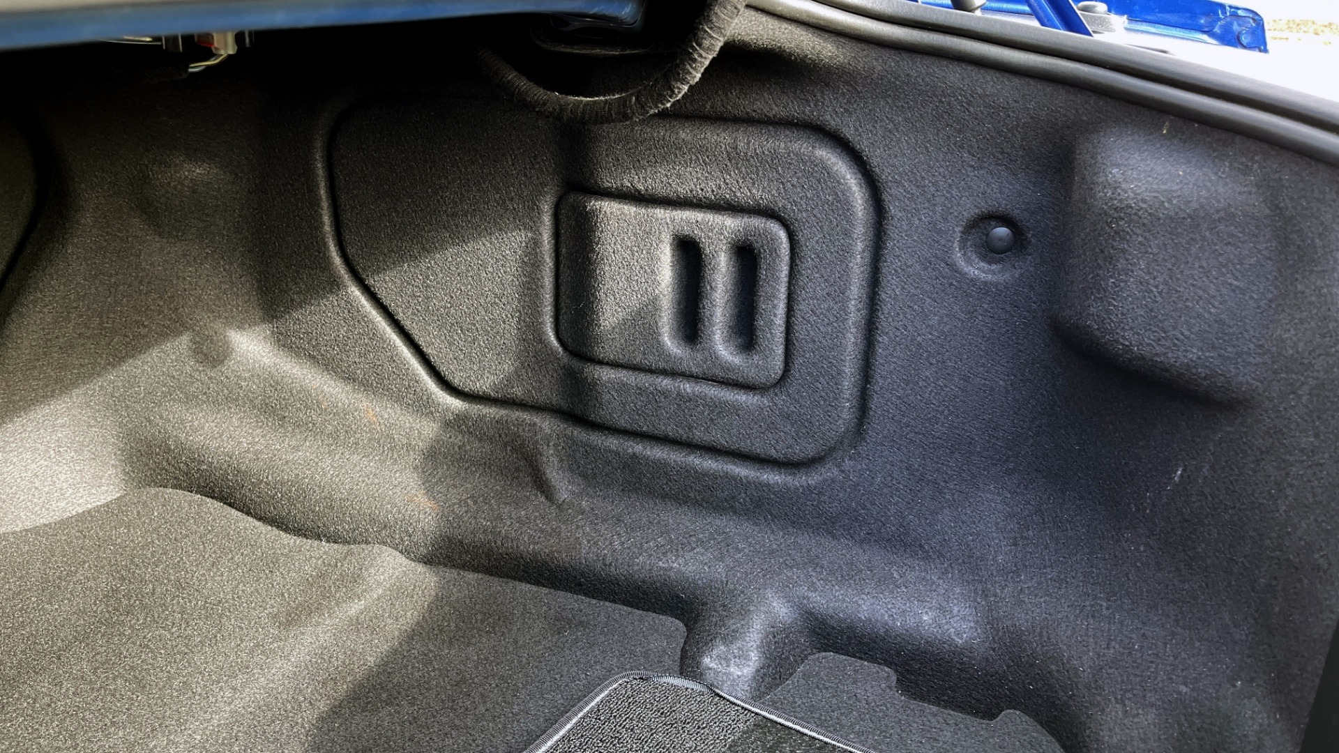 Used 2019 Chevrolet CAMARO 3LT / 3.6L V6 / 6-SPD MAN / HUD / NAV / BOSE / HTD STS / REARVIEW for sale $31,595 at Formula Imports in Charlotte NC 28227 14