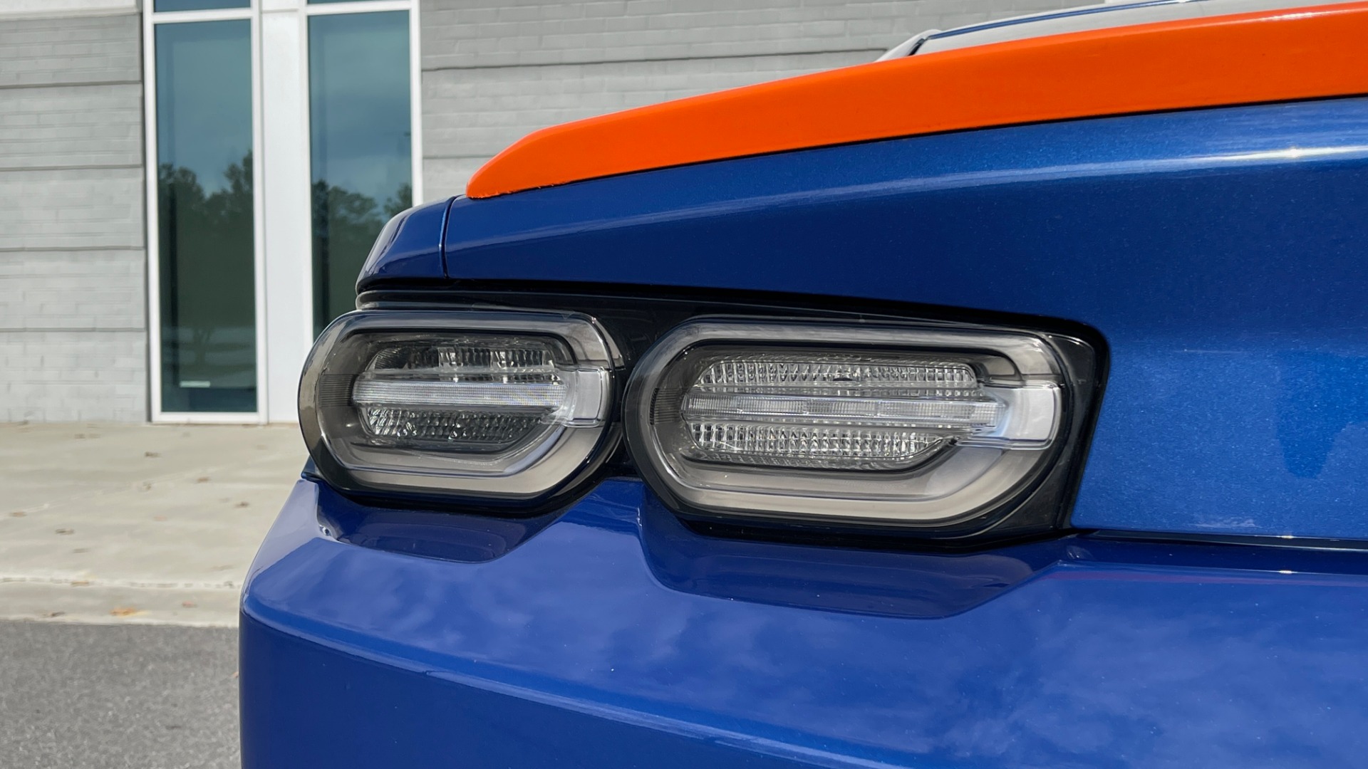Used 2019 Chevrolet CAMARO 3LT / 3.6L V6 / 6-SPD MAN / HUD / NAV / BOSE / HTD STS / REARVIEW for sale $31,595 at Formula Imports in Charlotte NC 28227 17