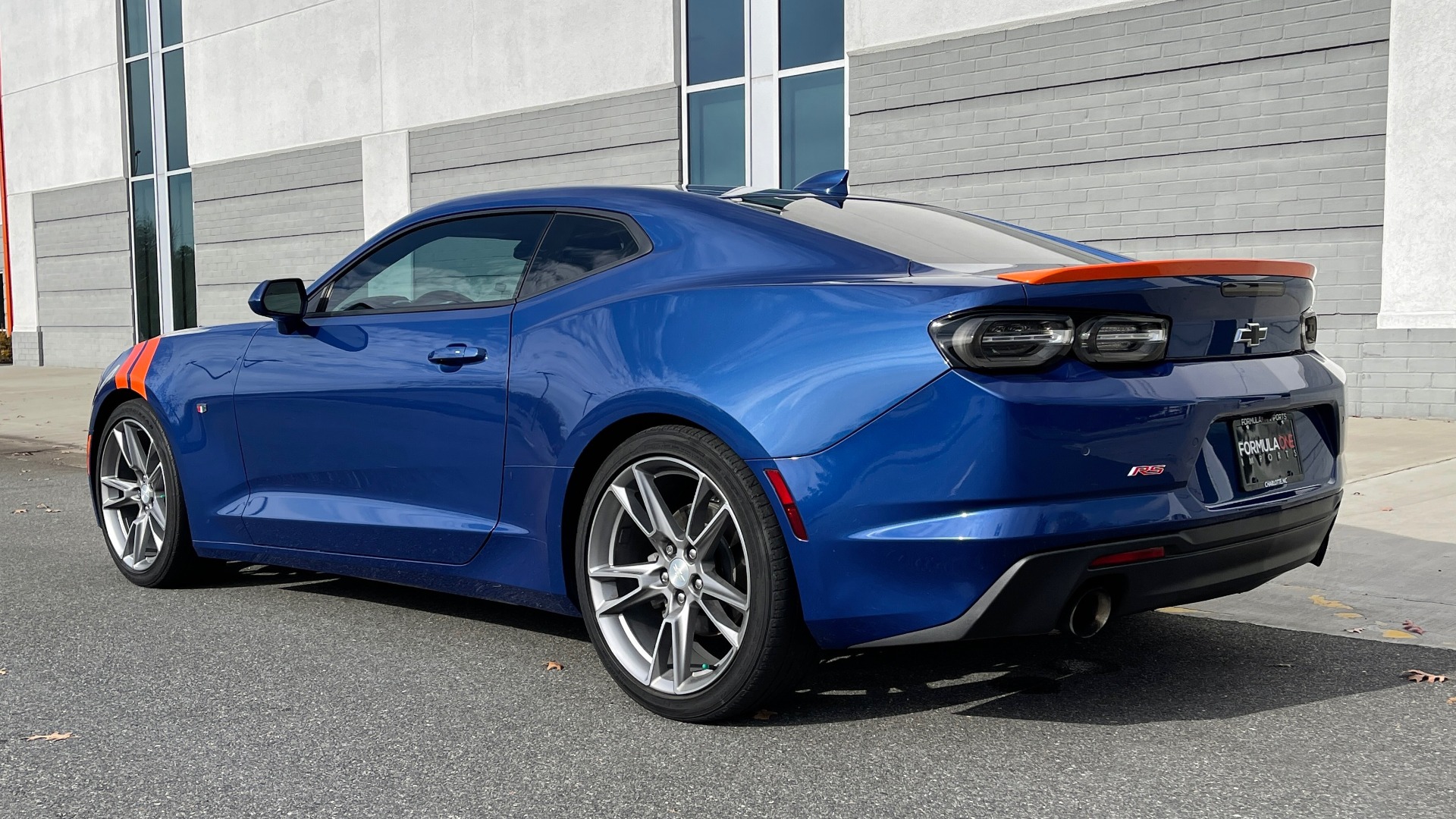 Used 2019 Chevrolet CAMARO 3LT / 3.6L V6 / 6-SPD MAN / HUD / NAV / BOSE / HTD STS / REARVIEW for sale $31,595 at Formula Imports in Charlotte NC 28227 5