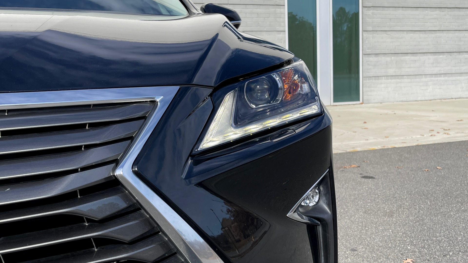 Used 2019 Lexus RX 350 3.5L SUV / AWD / SUNROOF / 18IN WHEELS / REARVIEW for sale Sold at Formula Imports in Charlotte NC 28227 12