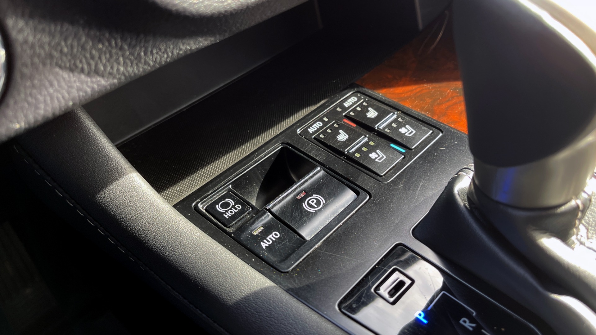 Used 2019 Lexus RX 350 3.5L SUV / AWD / SUNROOF / 18IN WHEELS / REARVIEW for sale Sold at Formula Imports in Charlotte NC 28227 40