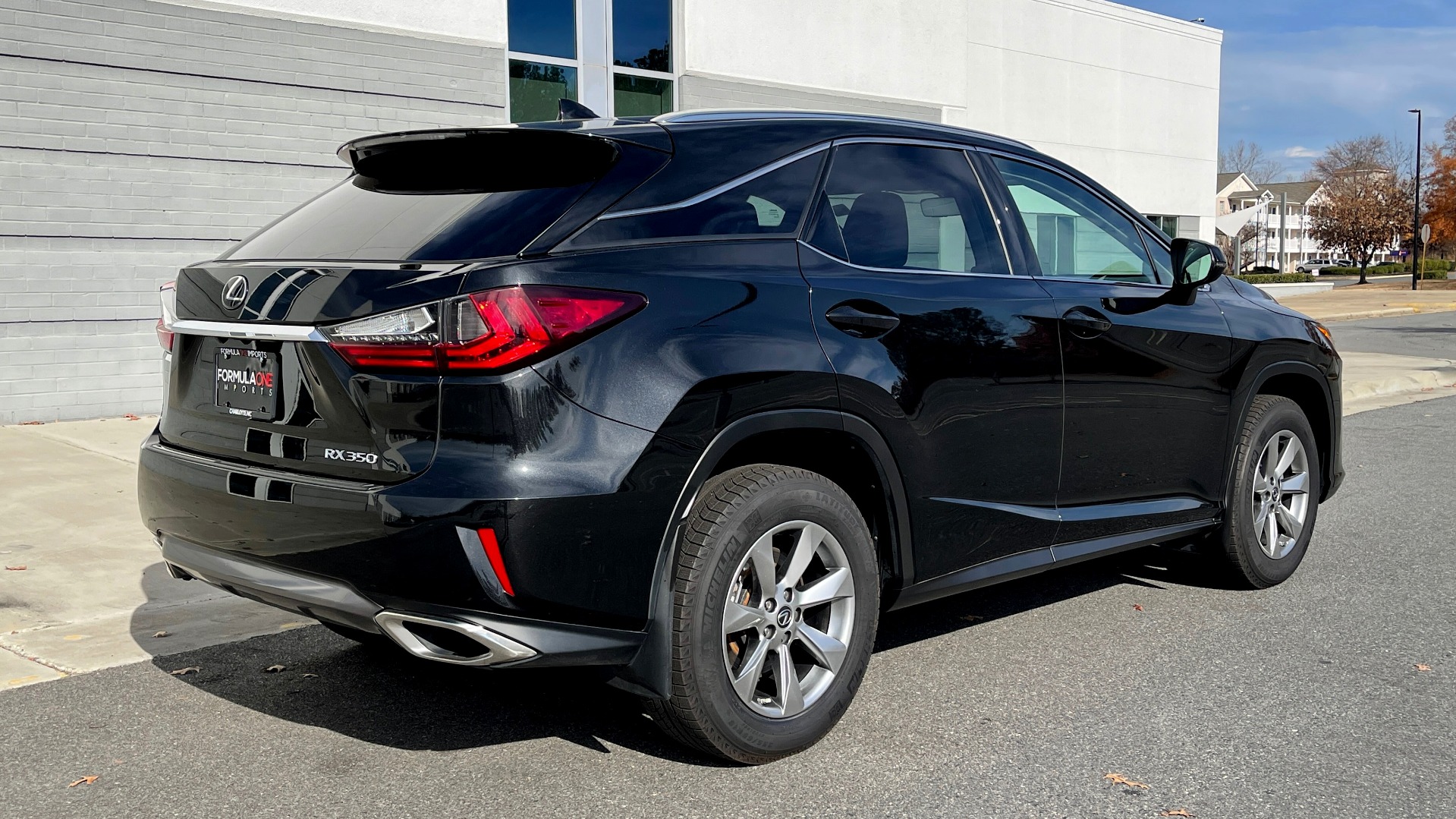 Used 2019 Lexus RX 350 3.5L SUV / AWD / SUNROOF / 18IN WHEELS / REARVIEW for sale Sold at Formula Imports in Charlotte NC 28227 5