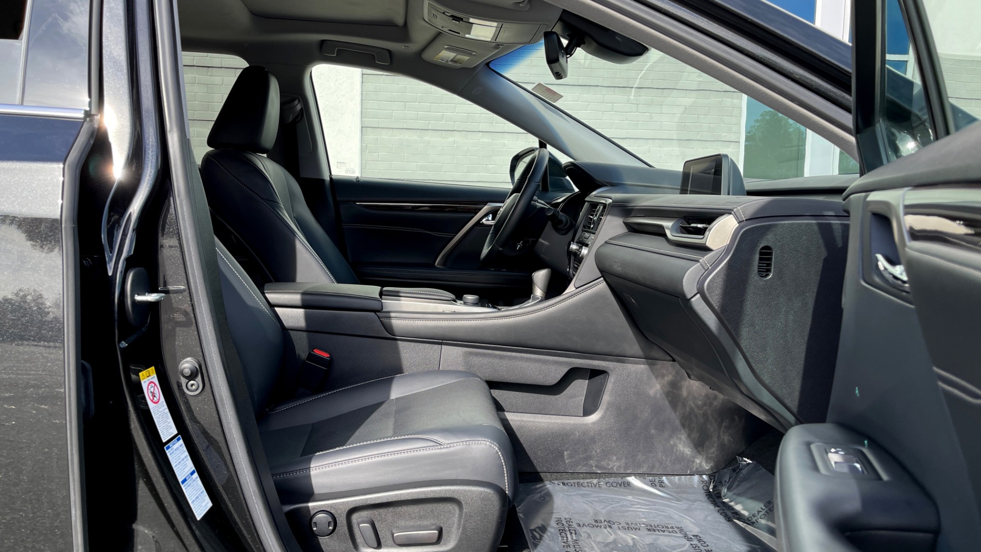 Used 2019 Lexus RX 350 3.5L SUV / AWD / SUNROOF / 18IN WHEELS / REARVIEW for sale Sold at Formula Imports in Charlotte NC 28227 60