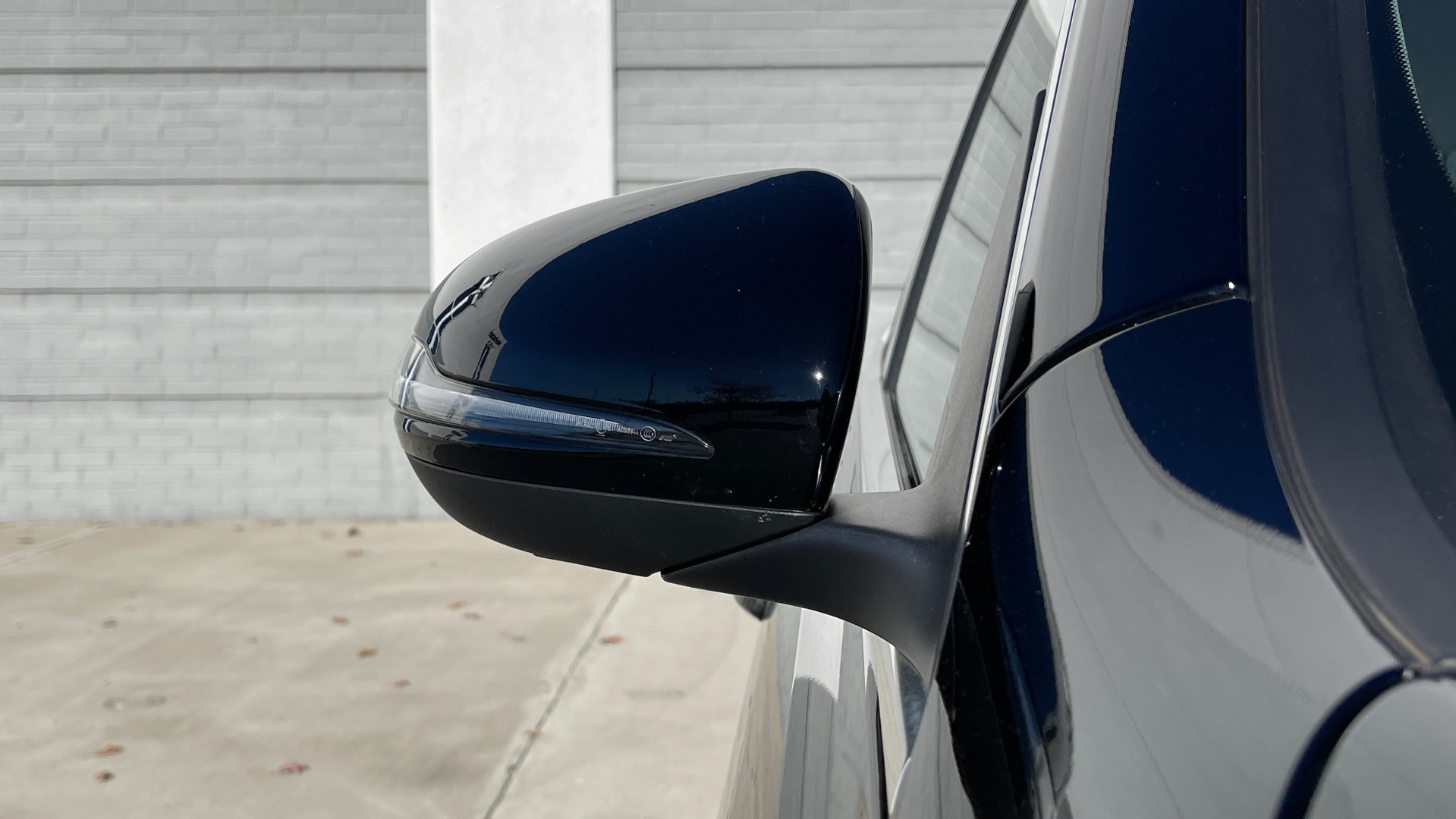 Used 2020 Mercedes-Benz GLB 250 PREMIUM 2.0L / 8-SPD AUTO / BLIND SPOT / 10.25-IN DISPLAY / REARVIEW for sale Sold at Formula Imports in Charlotte NC 28227 12