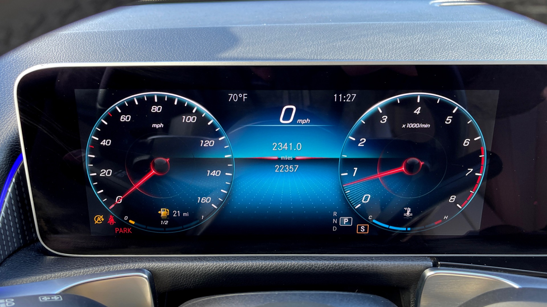 Used 2020 Mercedes-Benz GLB 250 PREMIUM 2.0L / 8-SPD AUTO / BLIND SPOT / 10.25-IN DISPLAY / REARVIEW for sale Sold at Formula Imports in Charlotte NC 28227 31