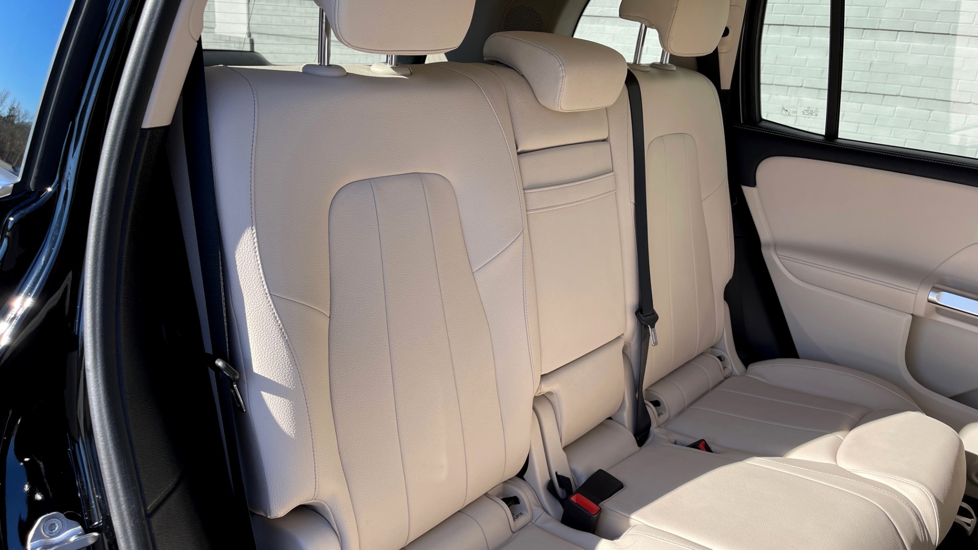 Used 2020 Mercedes-Benz GLB 250 PREMIUM 2.0L / 8-SPD AUTO / BLIND SPOT / 10.25-IN DISPLAY / REARVIEW for sale Sold at Formula Imports in Charlotte NC 28227 49