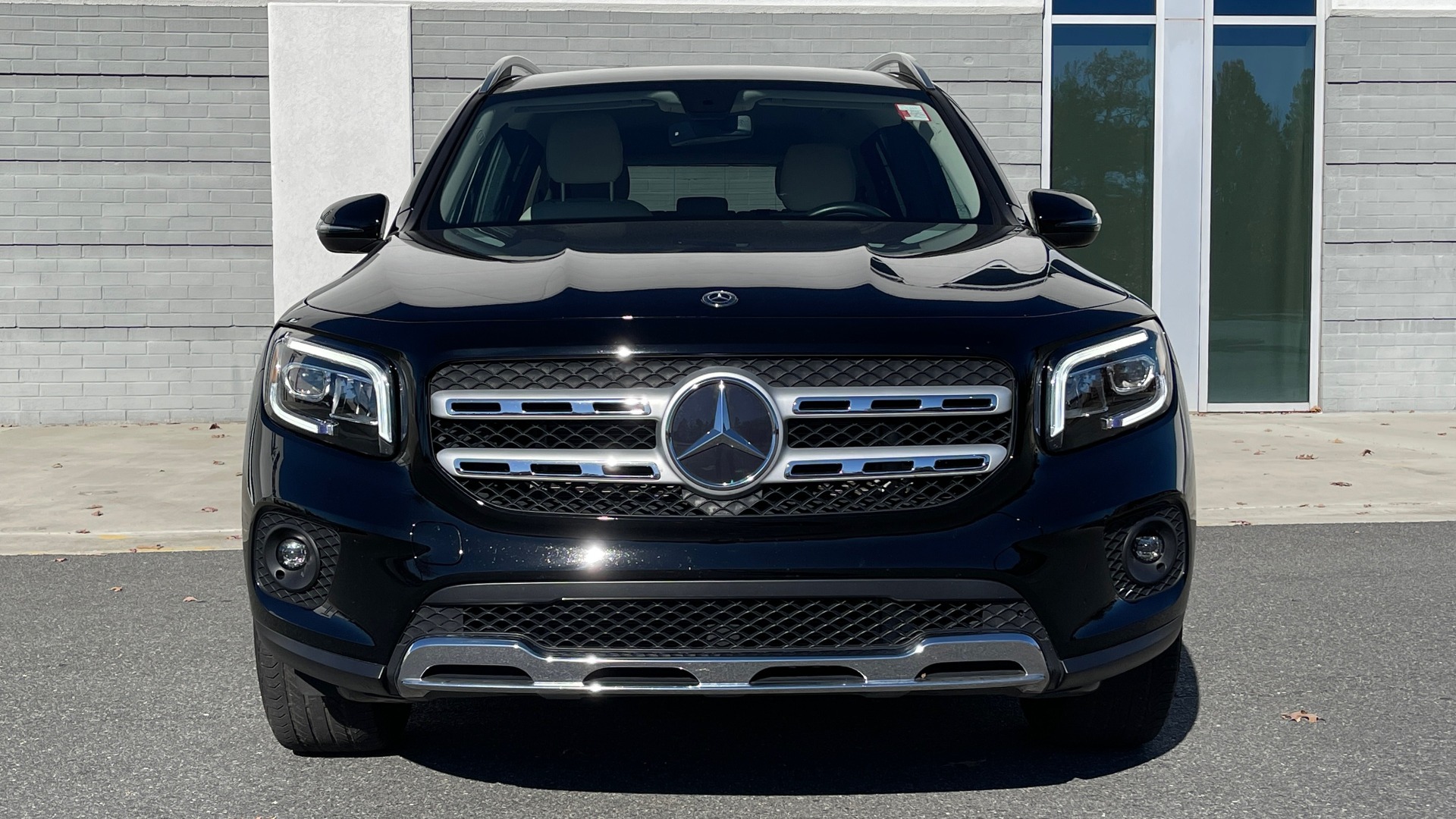 Used 2020 Mercedes-Benz GLB 250 PREMIUM 2.0L / 8-SPD AUTO / BLIND SPOT / 10.25-IN DISPLAY / REARVIEW for sale Sold at Formula Imports in Charlotte NC 28227 7