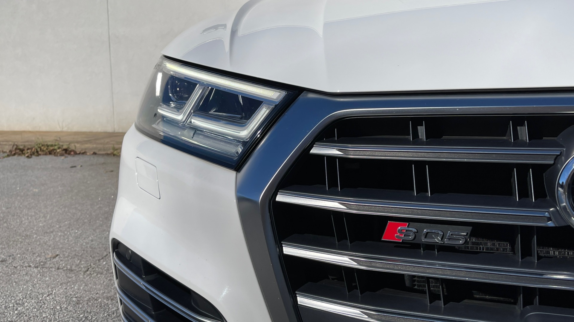 Used 2018 Audi SQ5 PREMIUM PLUS / NAV / SUNROOF / 12.3IN SCREEN / REARVIEW for sale $46,795 at Formula Imports in Charlotte NC 28227 12