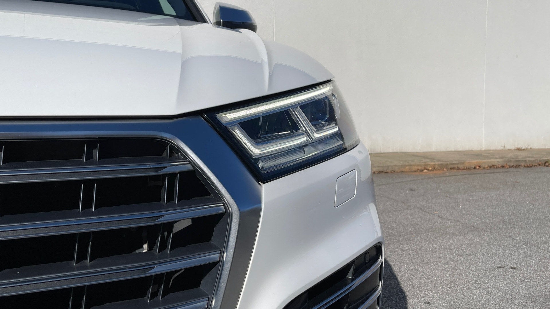 Used 2018 Audi SQ5 PREMIUM PLUS / NAV / SUNROOF / 12.3IN SCREEN / REARVIEW for sale $46,795 at Formula Imports in Charlotte NC 28227 13