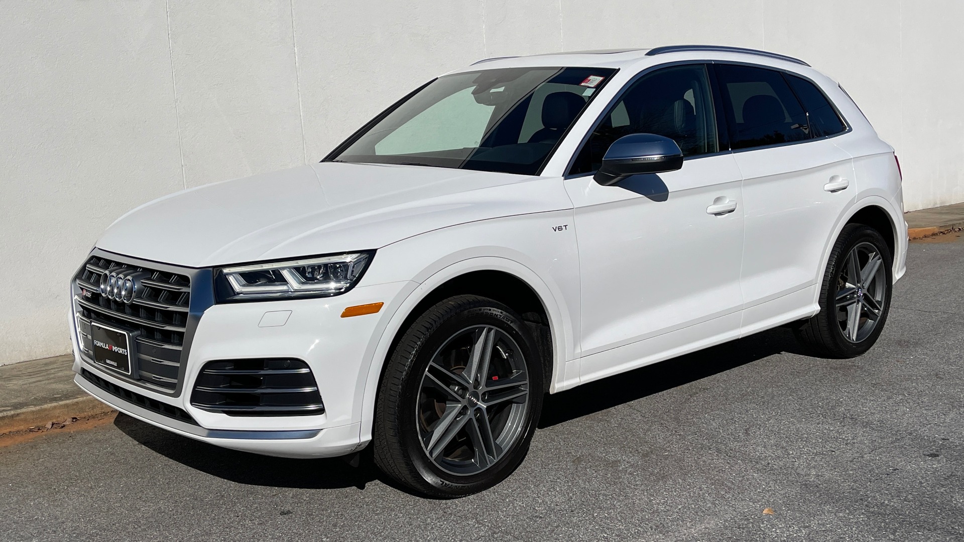 Used 2018 Audi SQ5 PREMIUM PLUS / NAV / SUNROOF / 12.3IN SCREEN / REARVIEW for sale $46,795 at Formula Imports in Charlotte NC 28227 2
