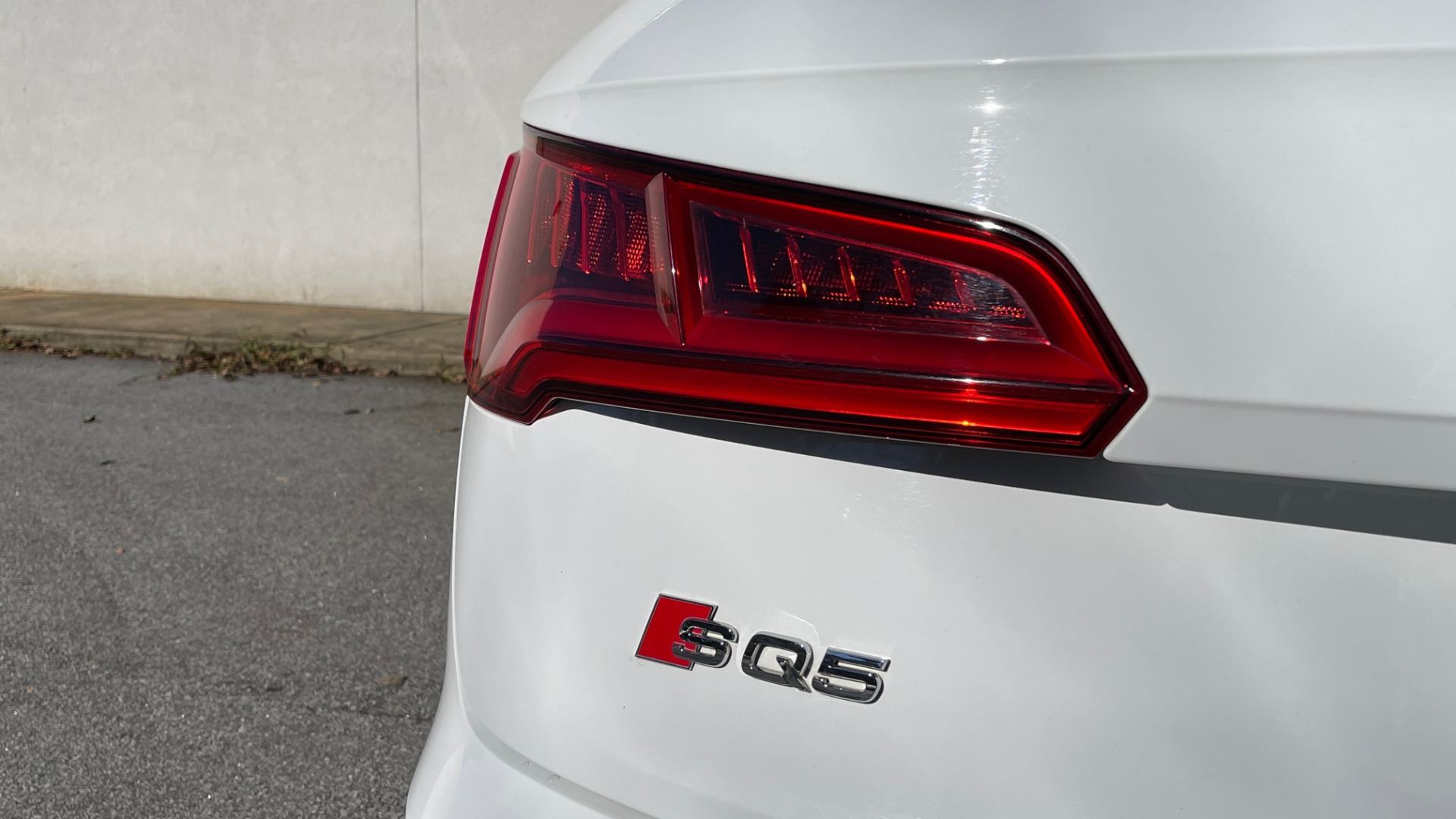 Used 2018 Audi SQ5 PREMIUM PLUS / NAV / SUNROOF / 12.3IN SCREEN / REARVIEW for sale $46,795 at Formula Imports in Charlotte NC 28227 22