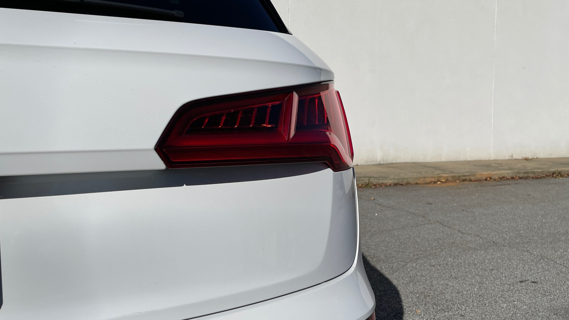 Used 2018 Audi SQ5 PREMIUM PLUS / NAV / SUNROOF / 12.3IN SCREEN / REARVIEW for sale $46,795 at Formula Imports in Charlotte NC 28227 23