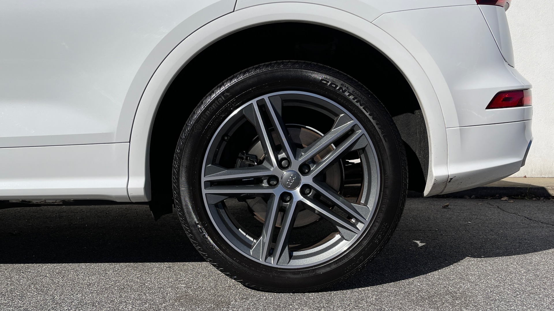 Used 2018 Audi SQ5 PREMIUM PLUS / NAV / SUNROOF / 12.3IN SCREEN / REARVIEW for sale $46,795 at Formula Imports in Charlotte NC 28227 65
