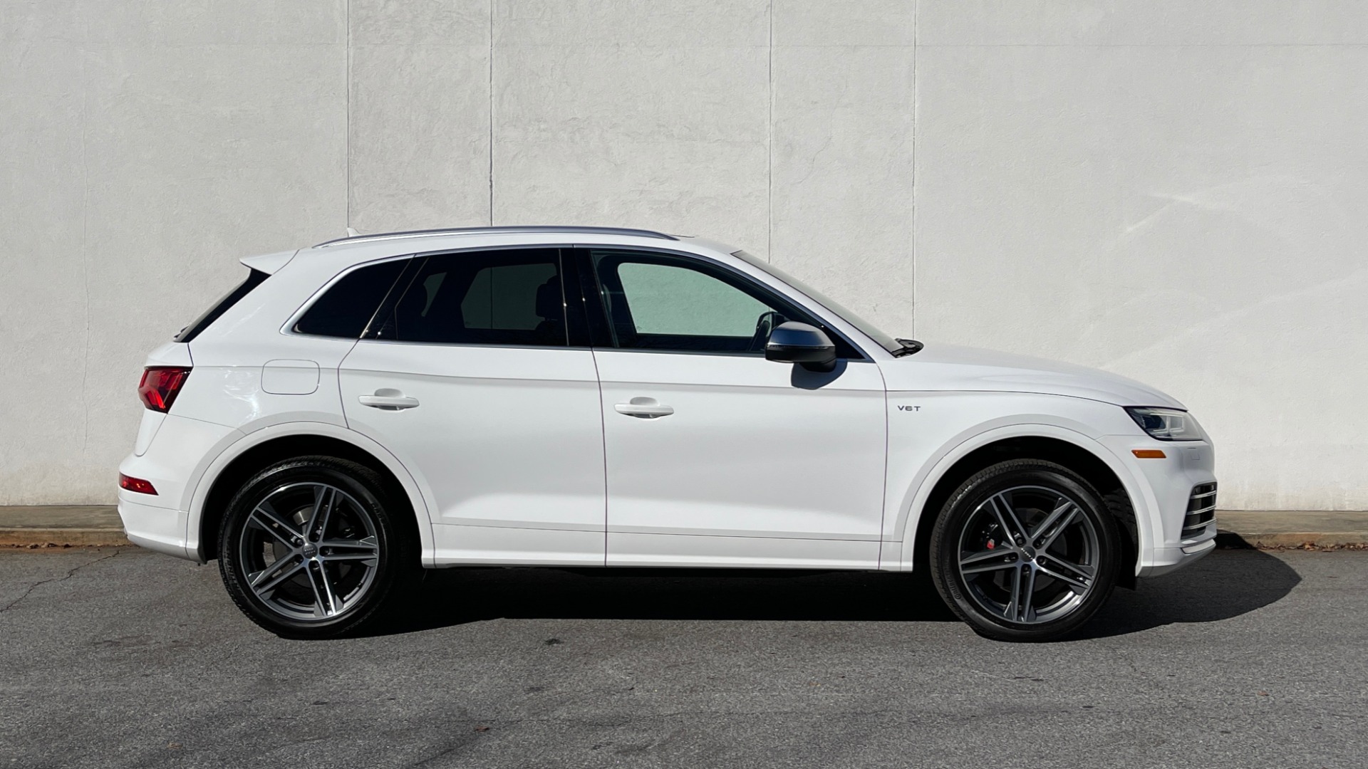 Used 2018 Audi SQ5 PREMIUM PLUS / NAV / SUNROOF / 12.3IN SCREEN / REARVIEW for sale $46,795 at Formula Imports in Charlotte NC 28227 7