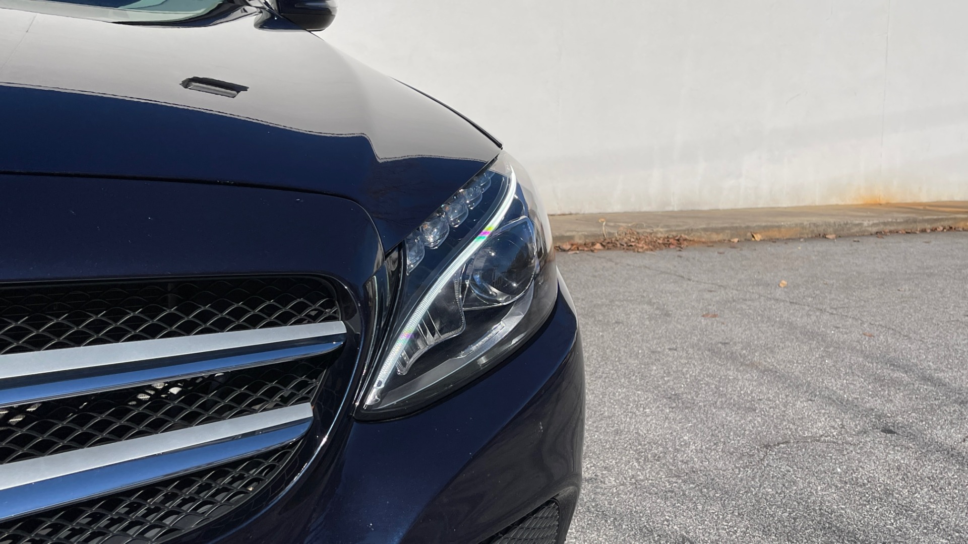Used 2018 Mercedes-Benz C-CLASS C 300 4MATIC PREMIUM / APPLE / PANO-ROOF / REARVIEW for sale $35,795 at Formula Imports in Charlotte NC 28227 13