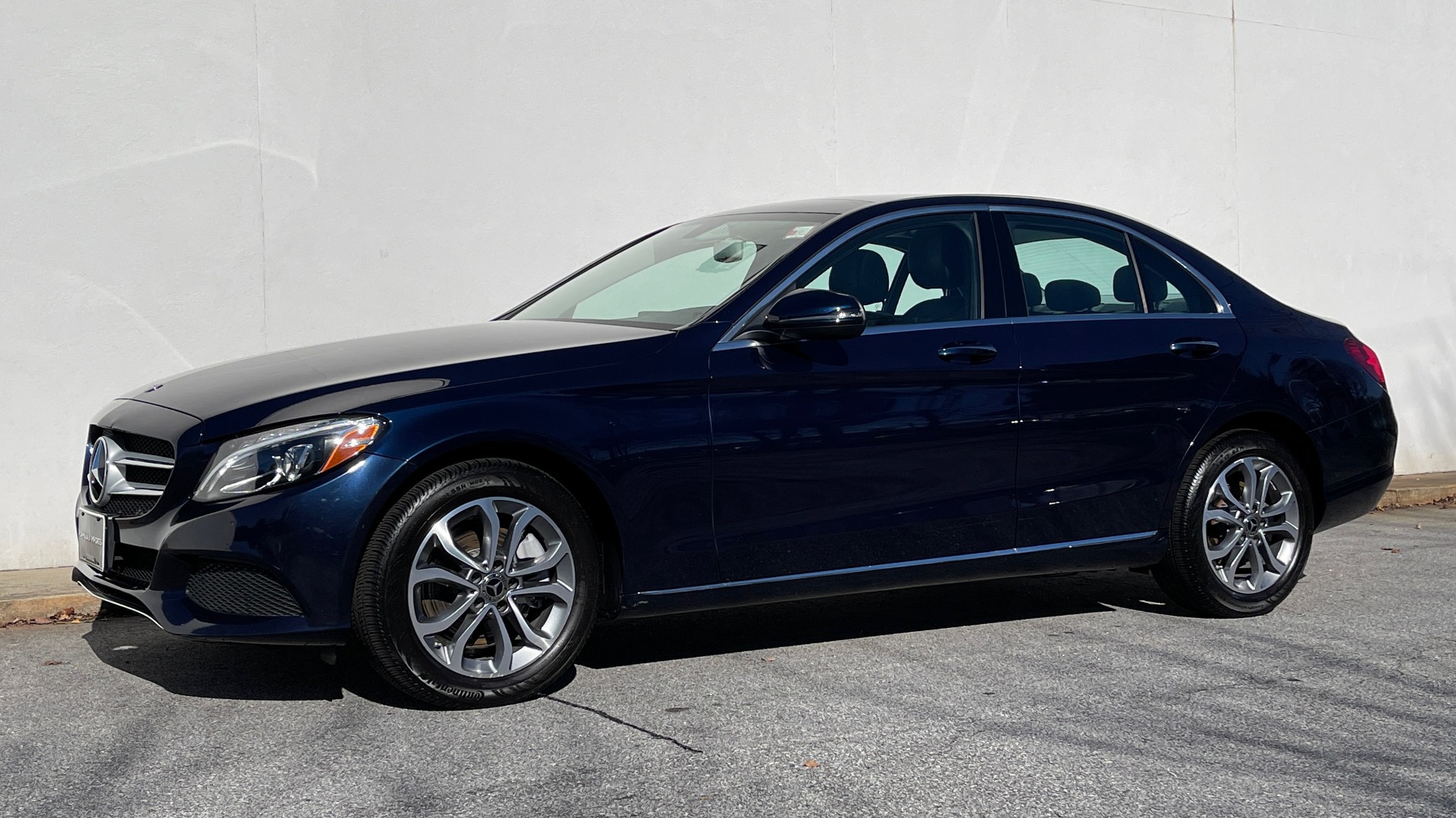 Used 2018 Mercedes-Benz C-CLASS C 300 4MATIC PREMIUM / APPLE / PANO-ROOF / REARVIEW for sale $35,795 at Formula Imports in Charlotte NC 28227 2