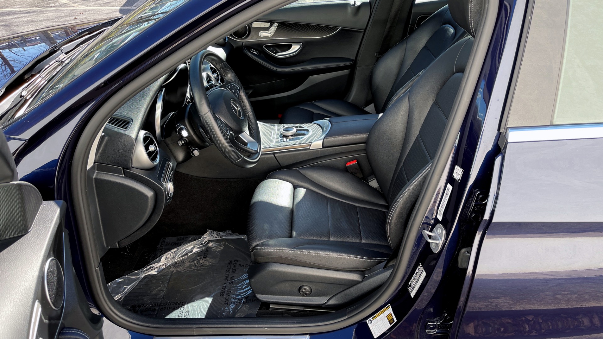 Used 2018 Mercedes-Benz C-CLASS C 300 4MATIC PREMIUM / APPLE / PANO-ROOF / REARVIEW for sale $35,795 at Formula Imports in Charlotte NC 28227 27