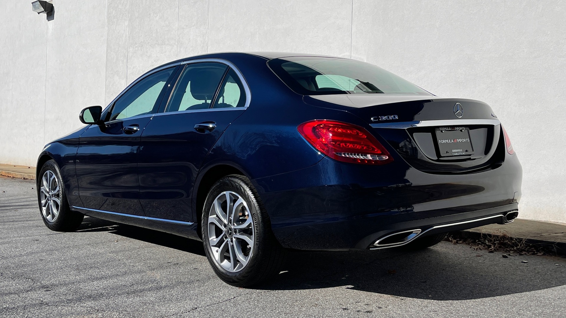 Used 2018 Mercedes-Benz C-CLASS C 300 4MATIC PREMIUM / APPLE / PANO-ROOF / REARVIEW for sale $35,795 at Formula Imports in Charlotte NC 28227 3
