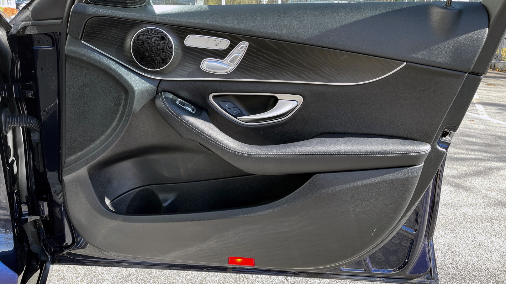 Used 2018 Mercedes-Benz C-CLASS C 300 4MATIC PREMIUM / APPLE / PANO-ROOF / REARVIEW for sale $35,795 at Formula Imports in Charlotte NC 28227 54